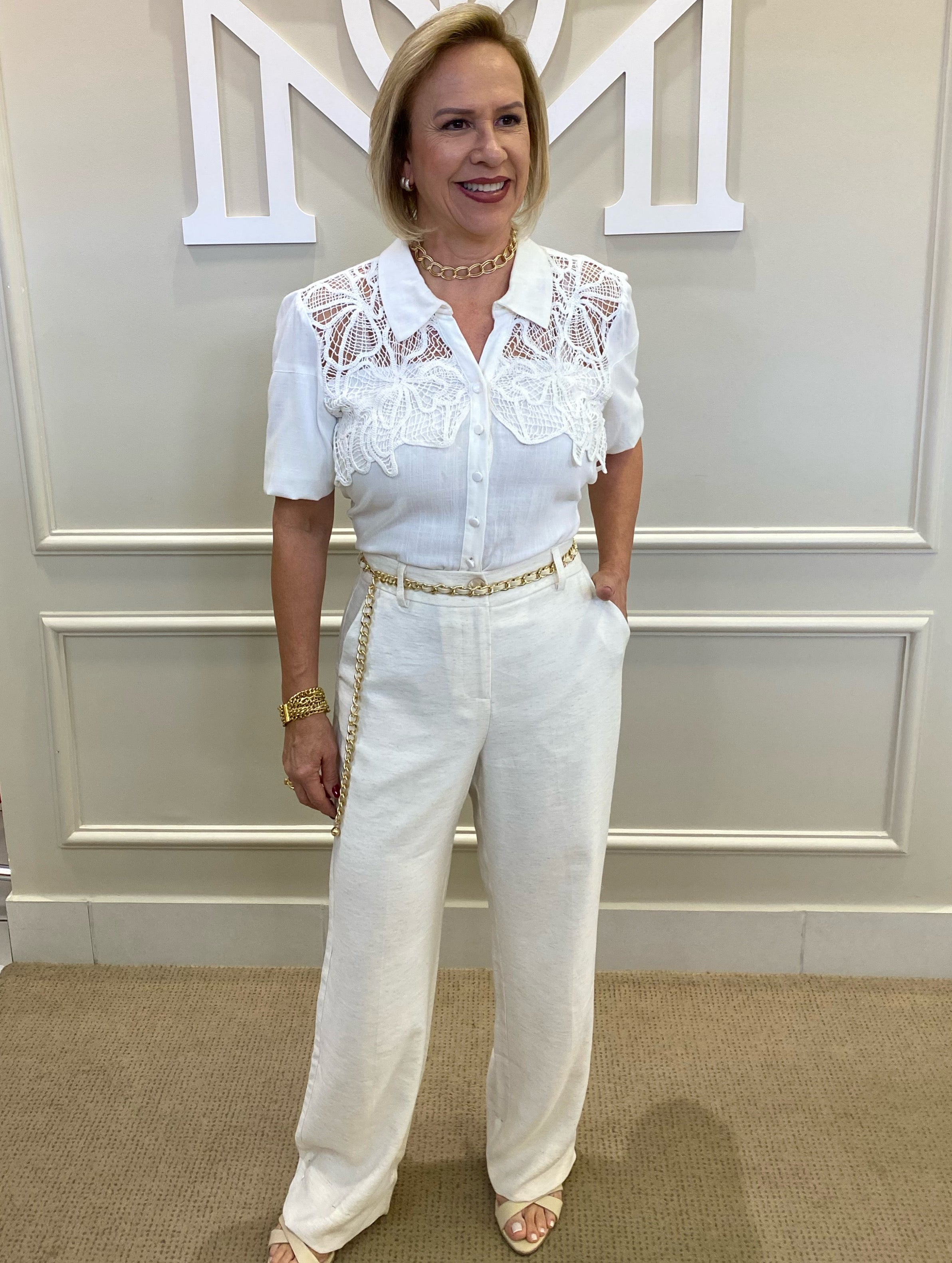 Camisa cropped off guipir - Cora