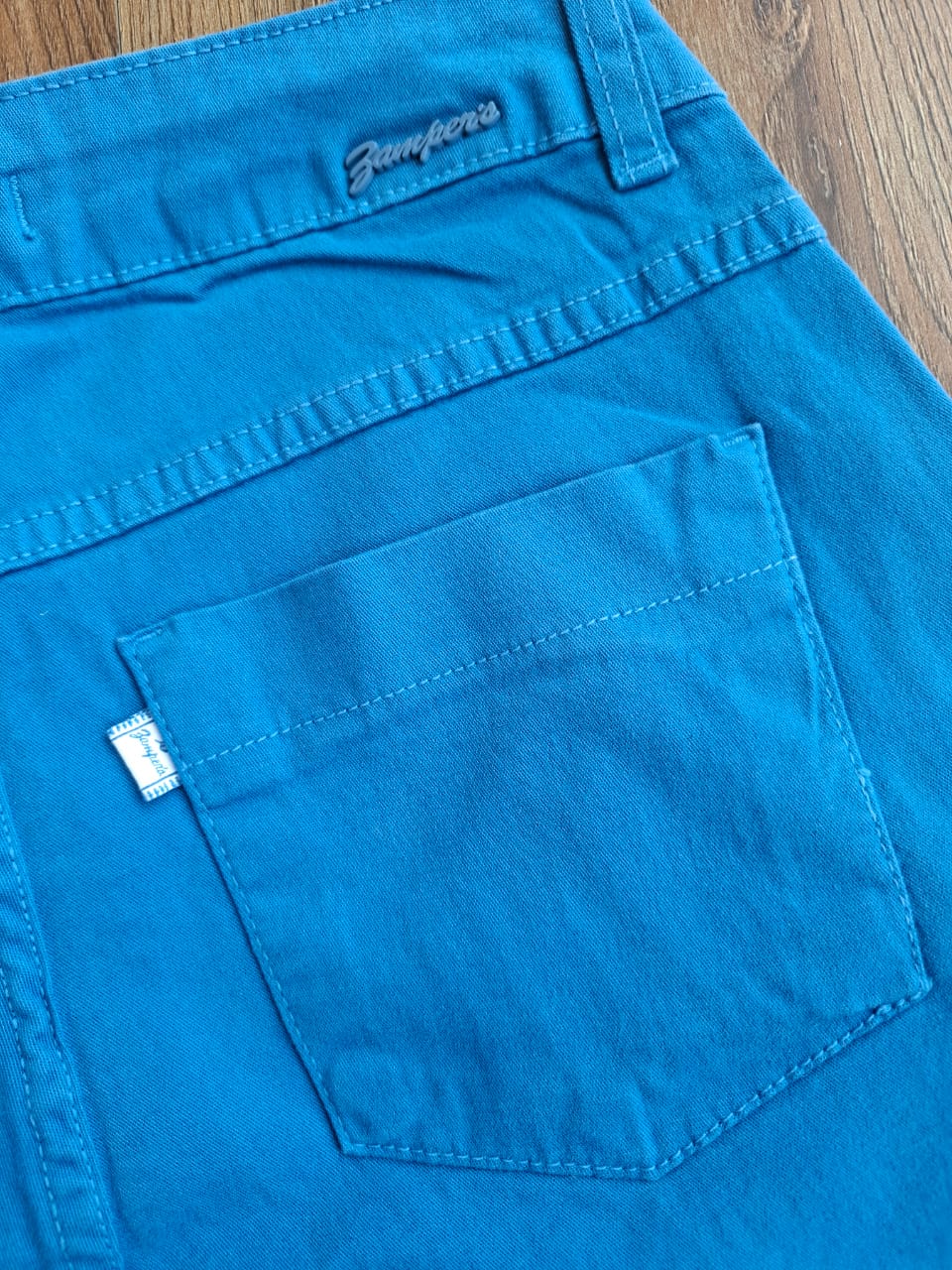 Bermuda sarja meia coxa azul denin - Zampers