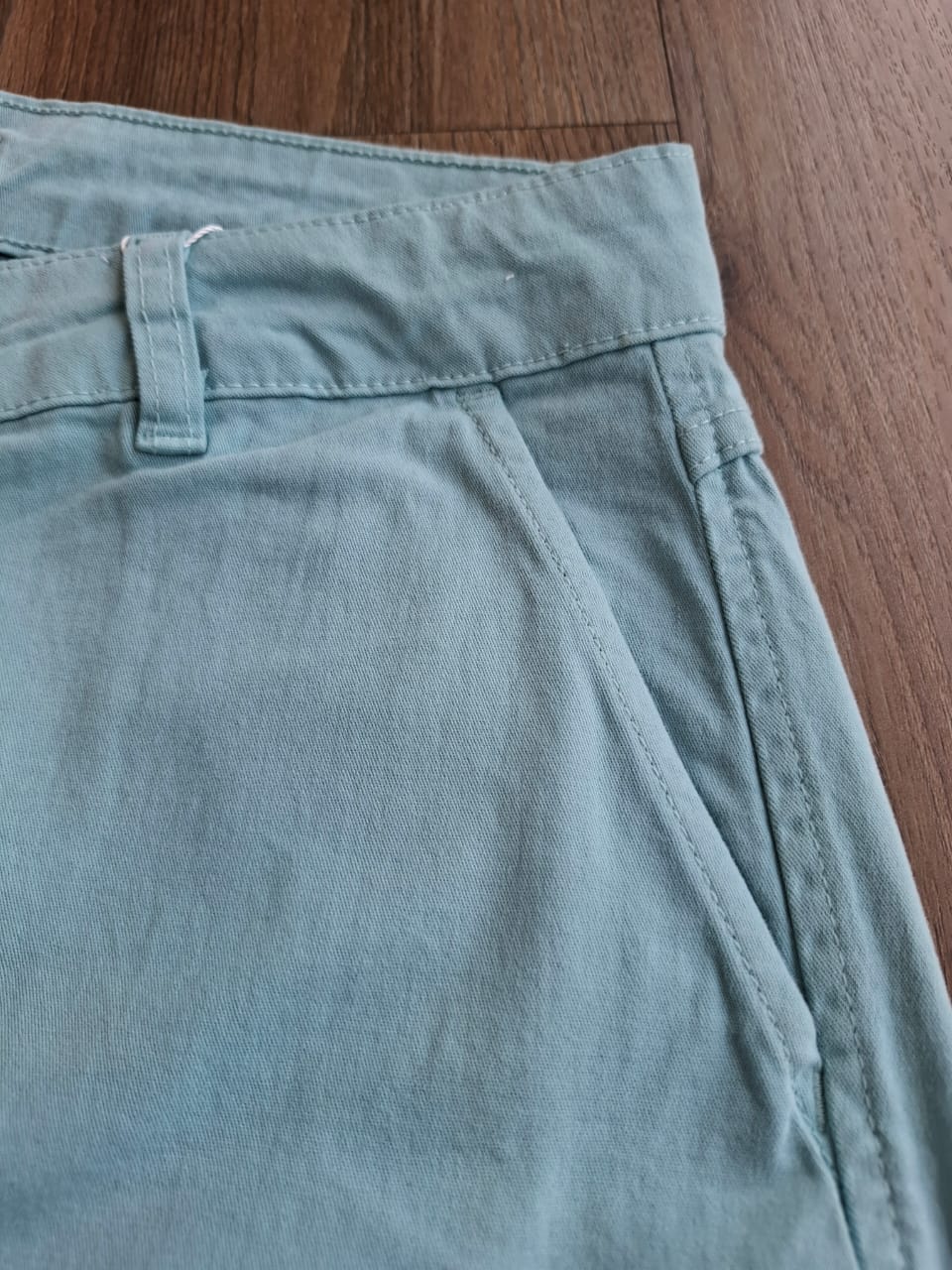 Bermuda sarja meia coxa verde água - Zampers