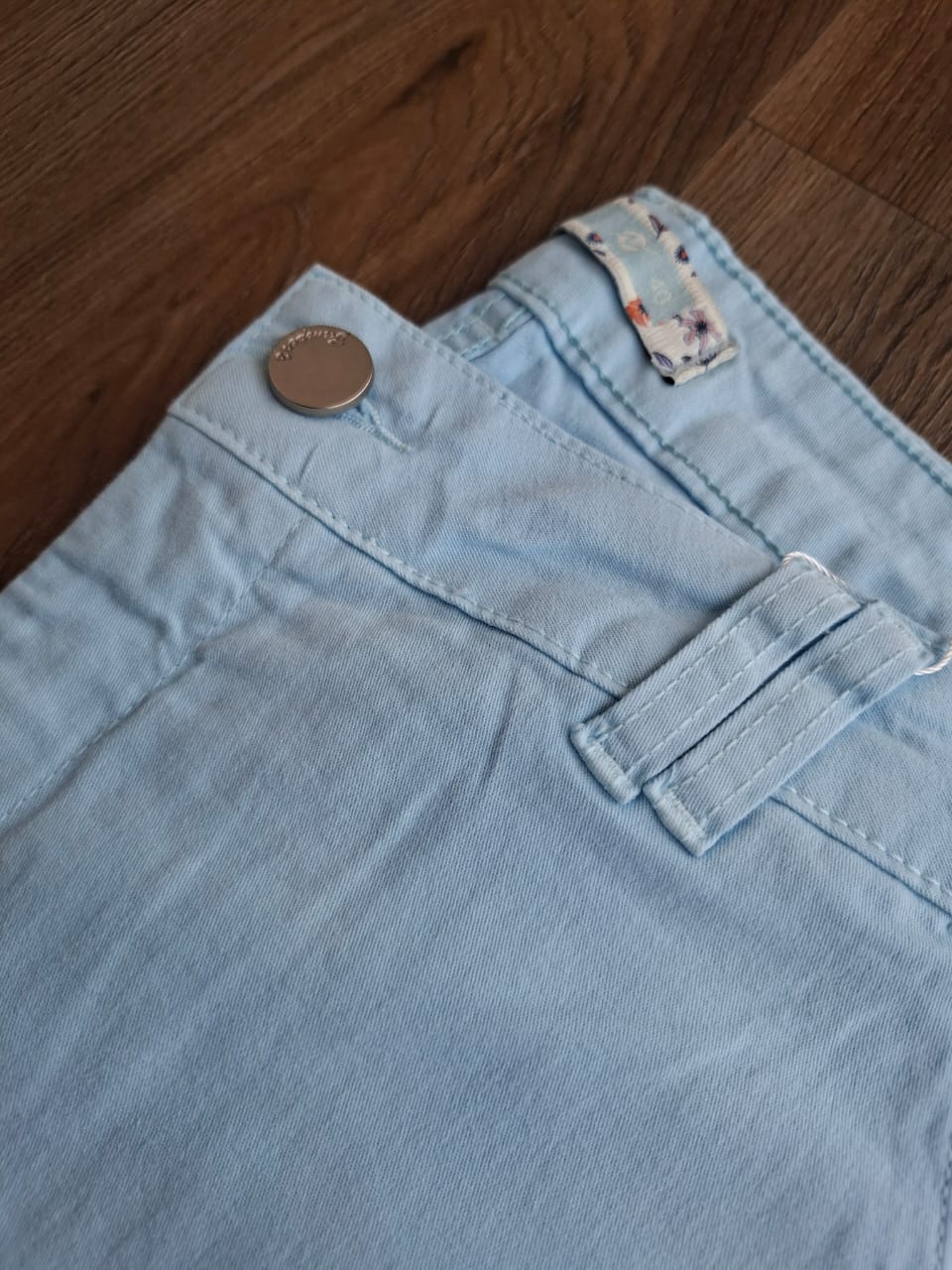 Bermuda sarja meia coxa bolso faca azul claro - Zampers