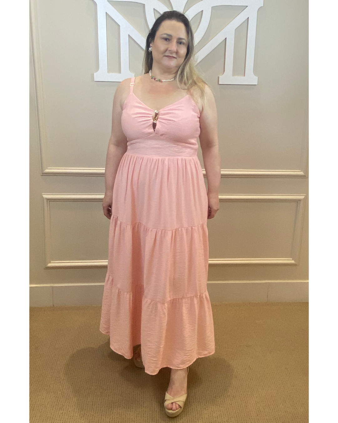 Vestido midi rosa detalhe busto - Temaplus