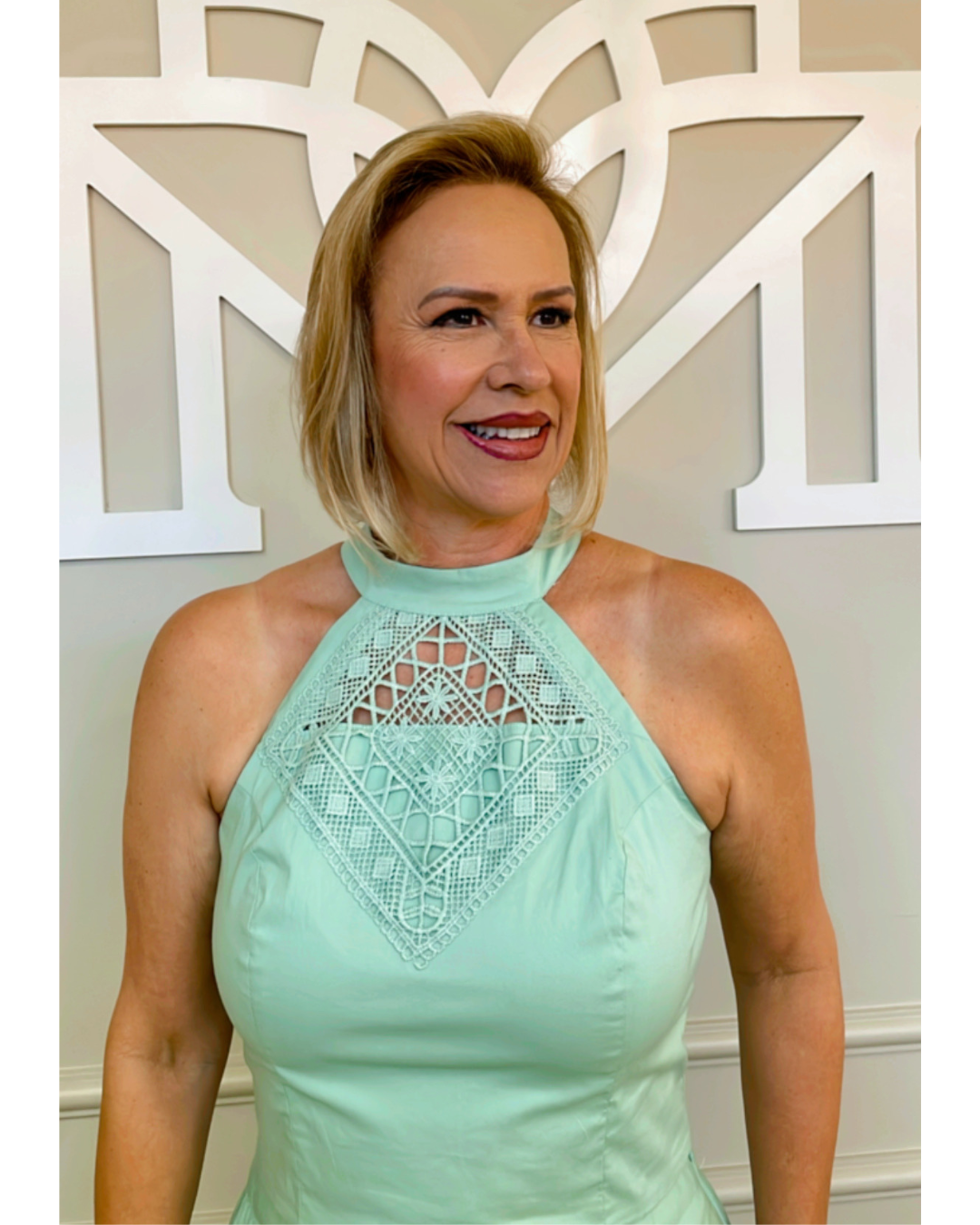 Conjunto cropped cava americana/saia midi verde