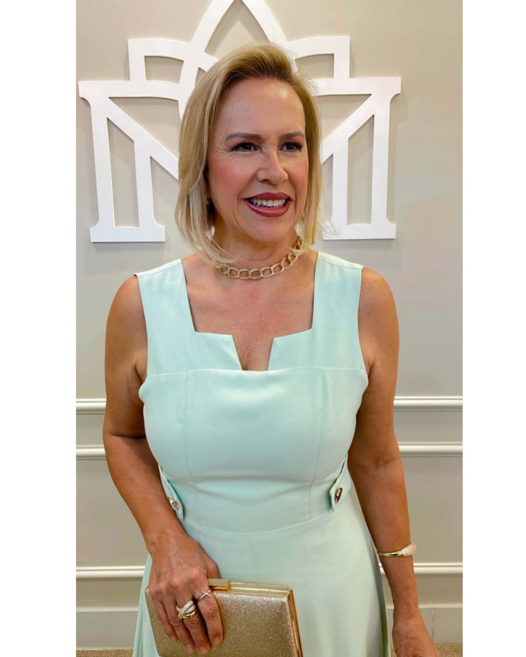 Vestido midi verdinho botão cós