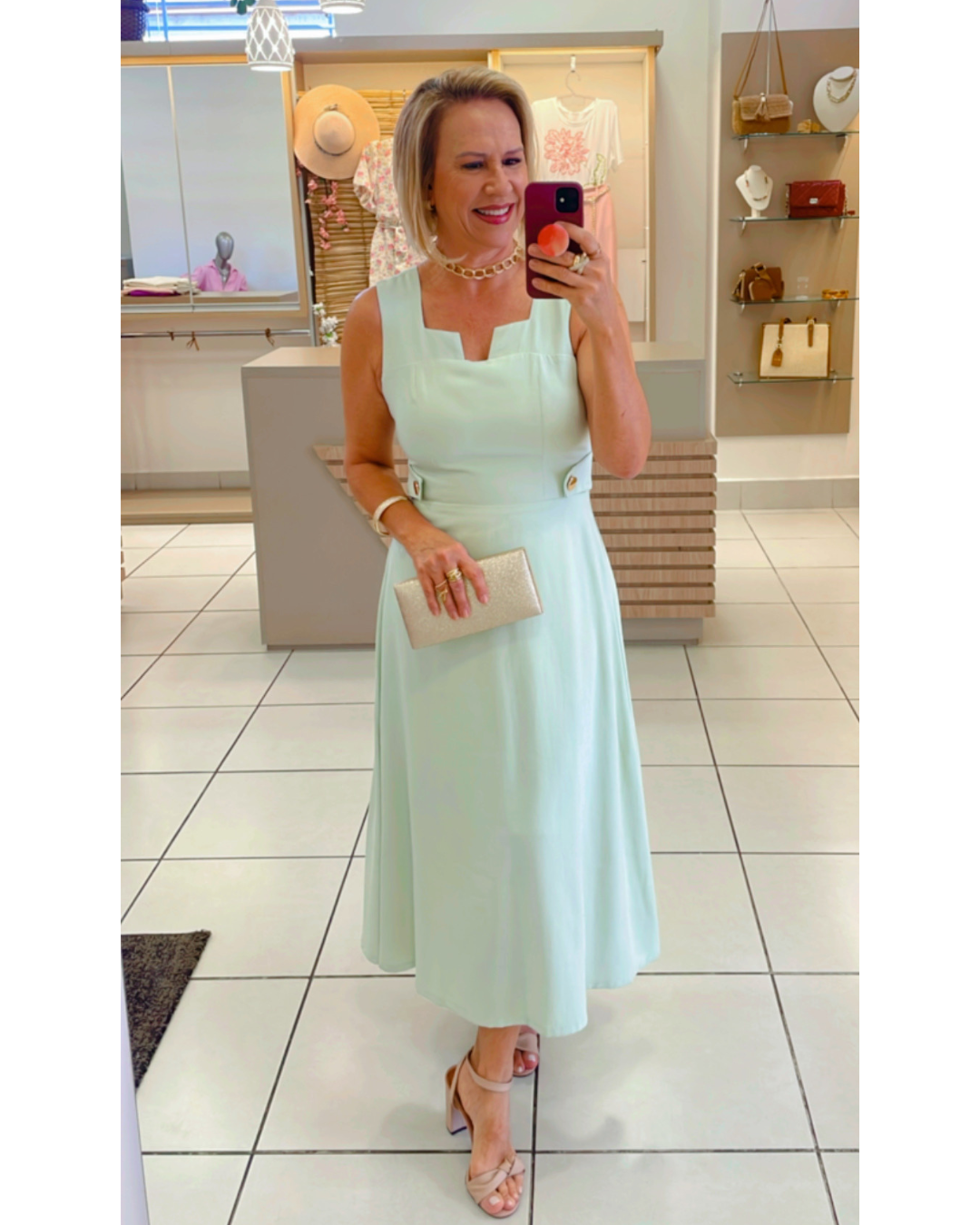 Vestido midi verdinho botão cós