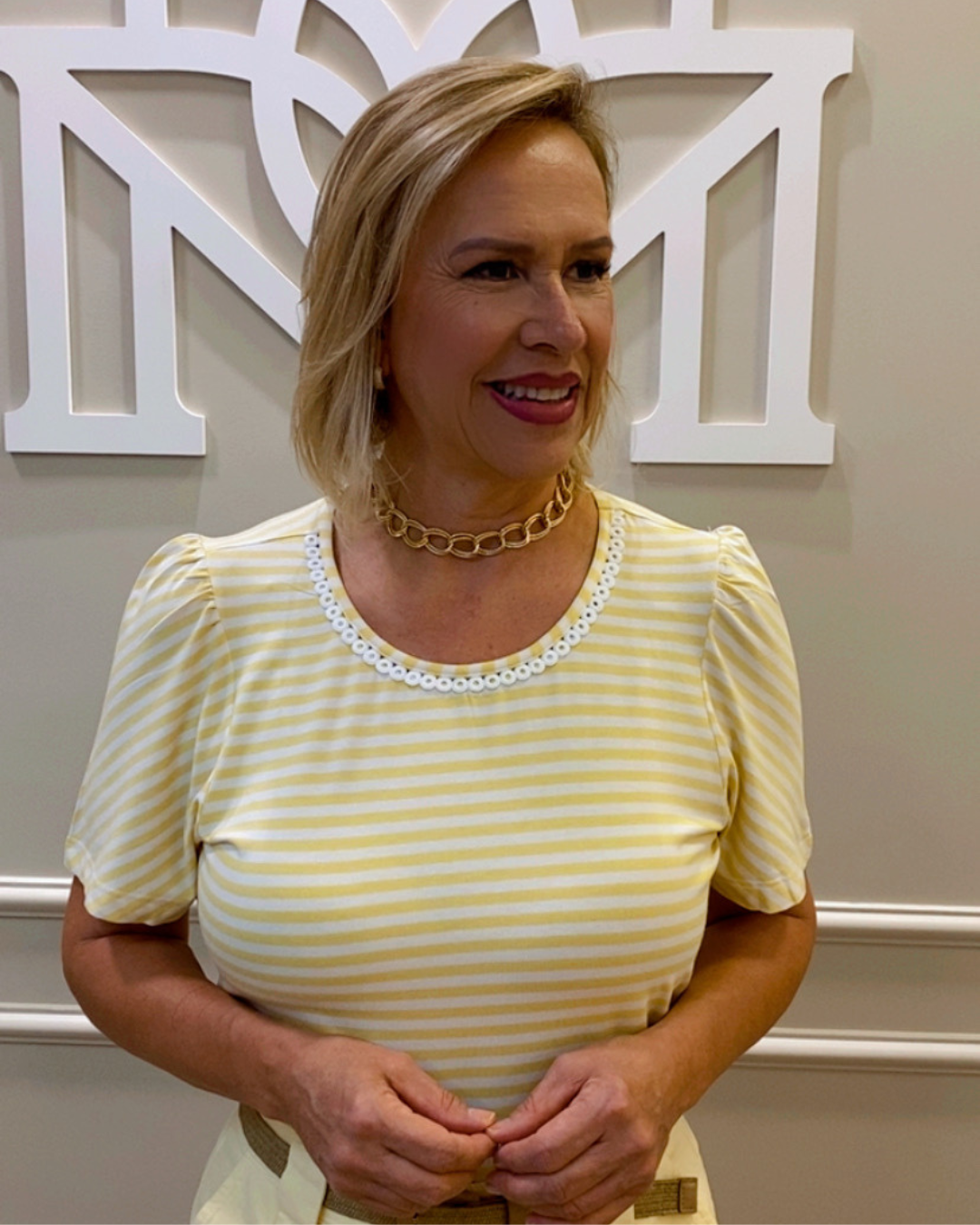 Blusa amarela/off listra decote guipir