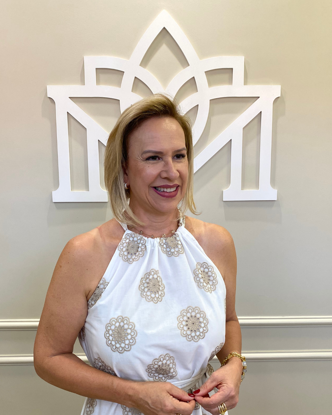 Vestido midi off bordado bege - Seiki