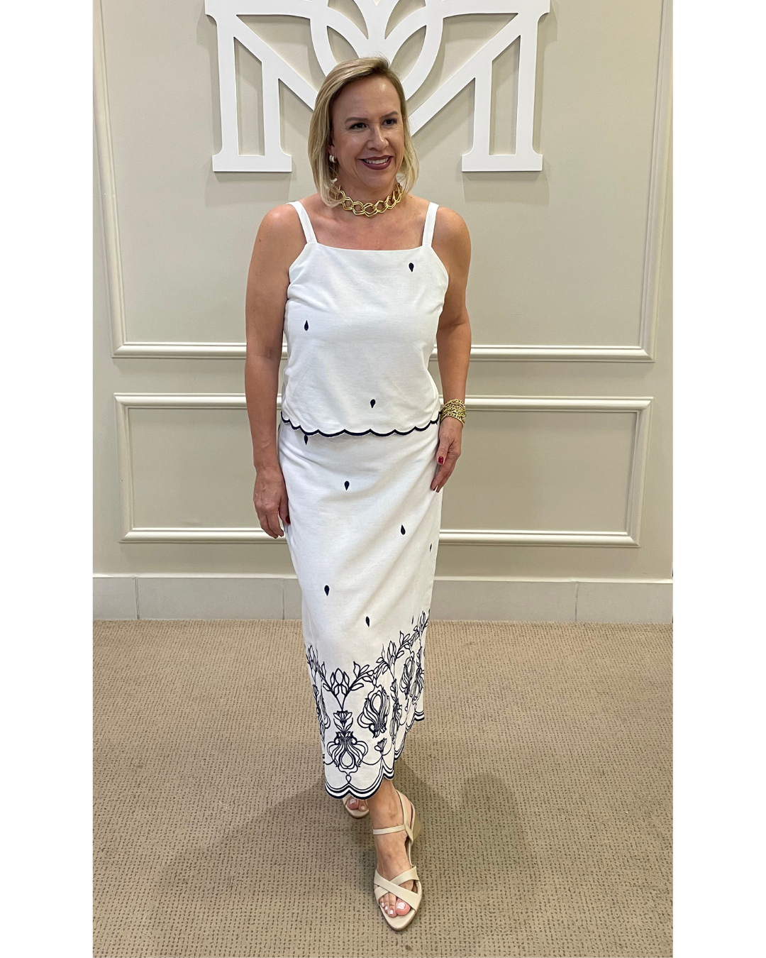 Conjunto cropped/saia bordado marinho - Seiki