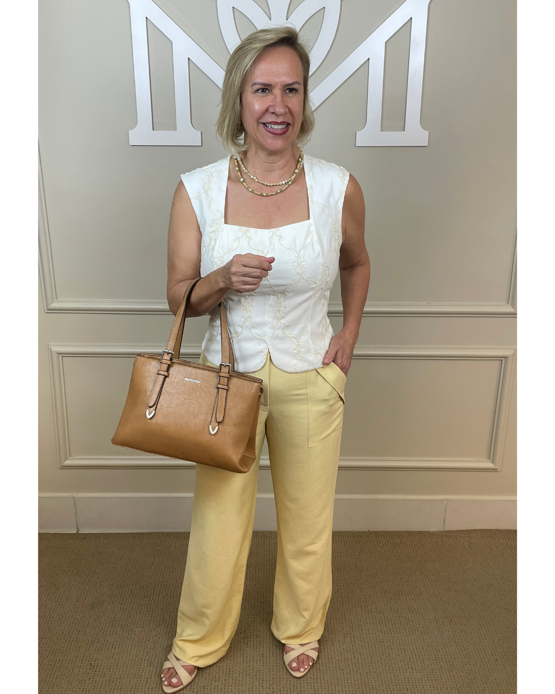 Calça viscolinho amarela botão bolso - Seiki