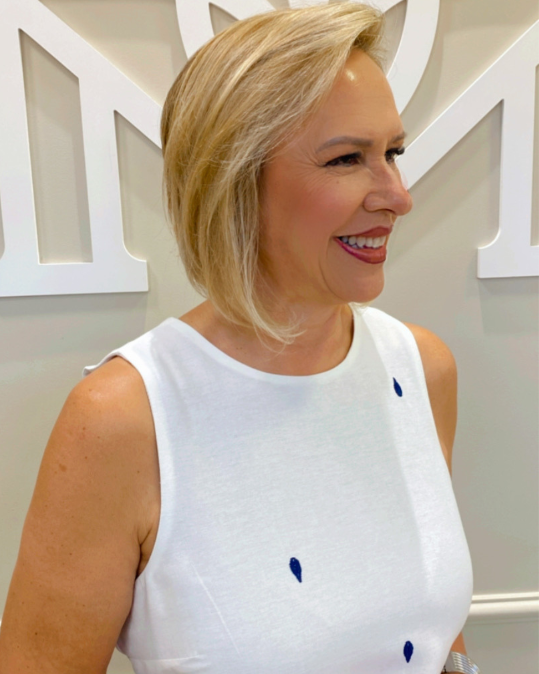 Vestido linho curto off borda marinho barrado - Seiki