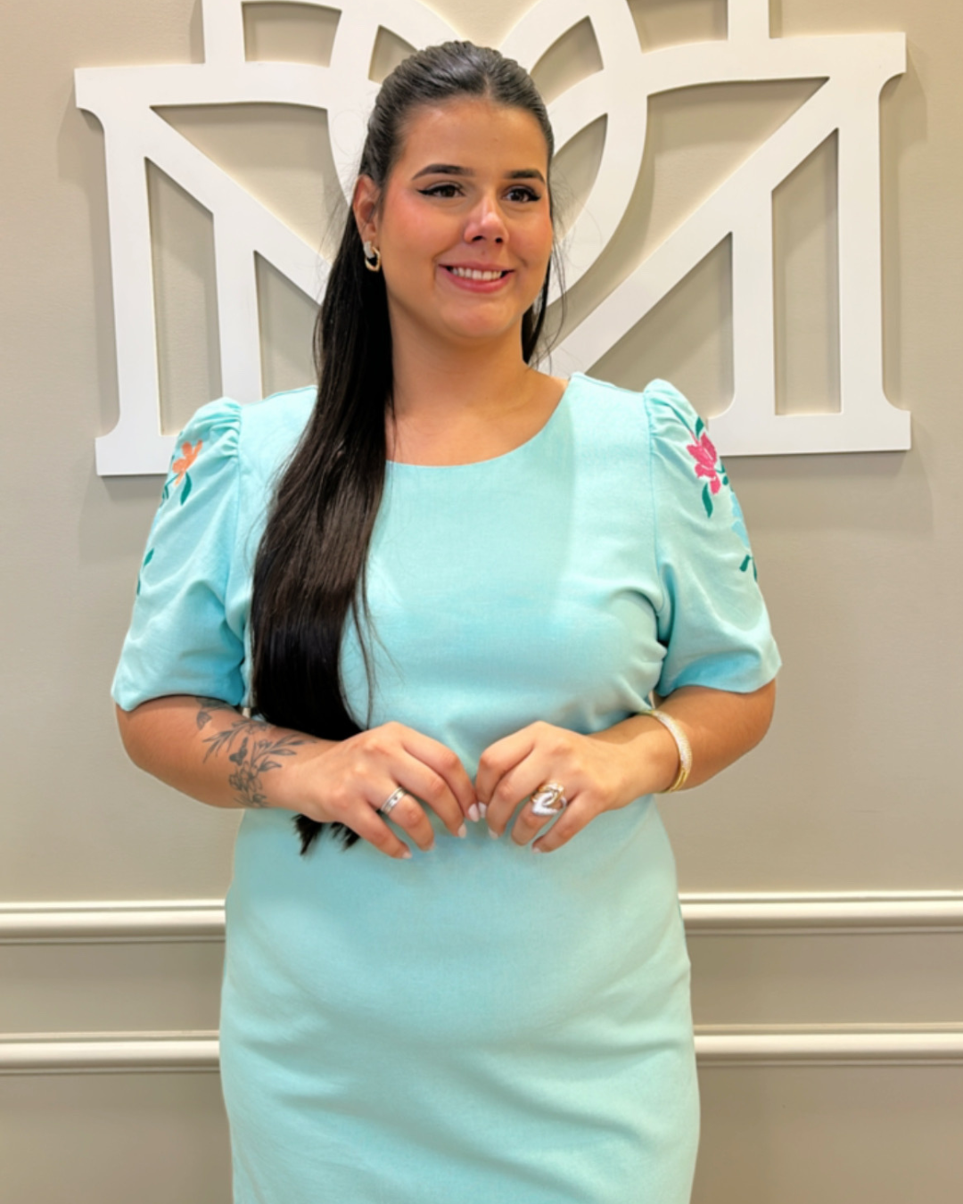 Vestido linho verdinho manga bordada