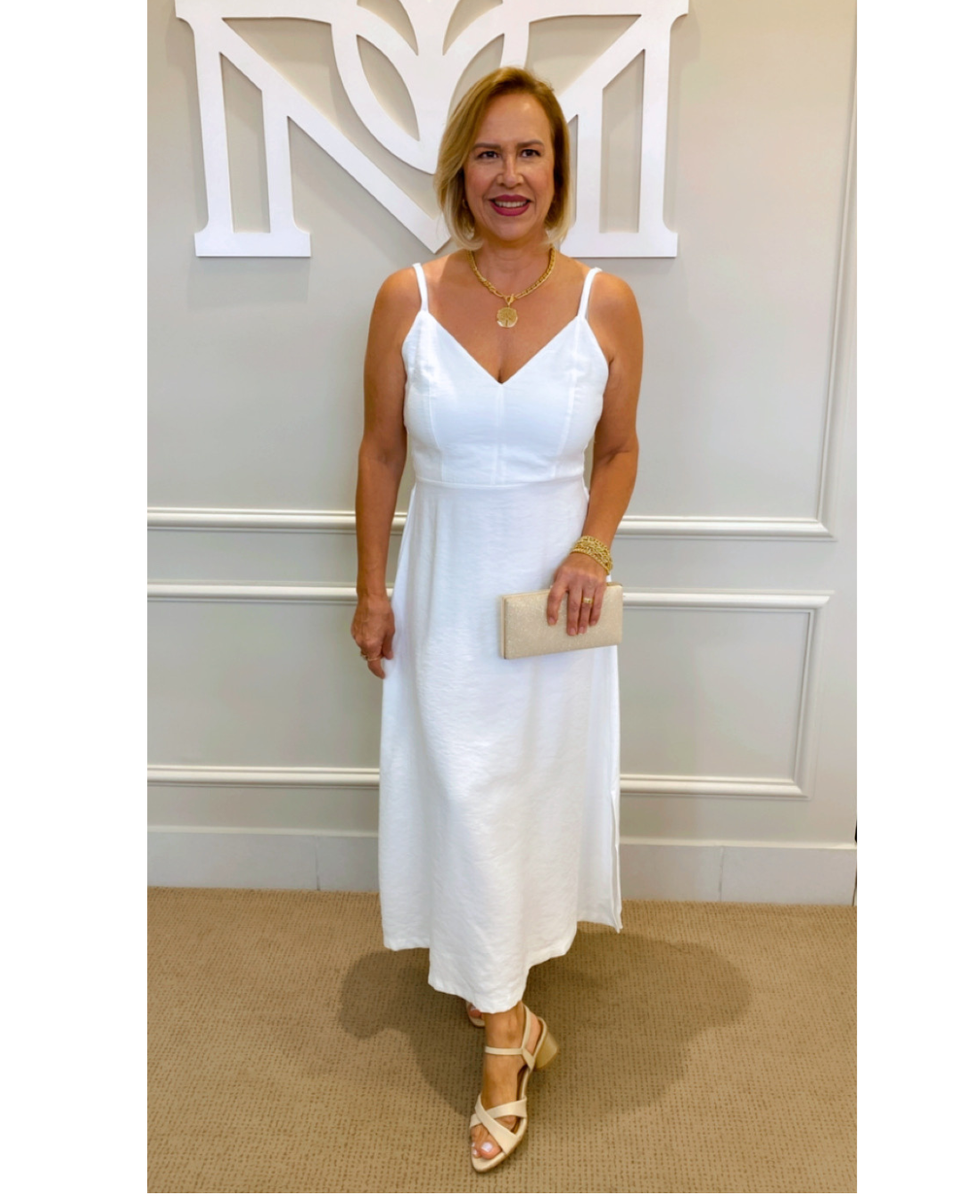 Vestido midi off recortes bustos