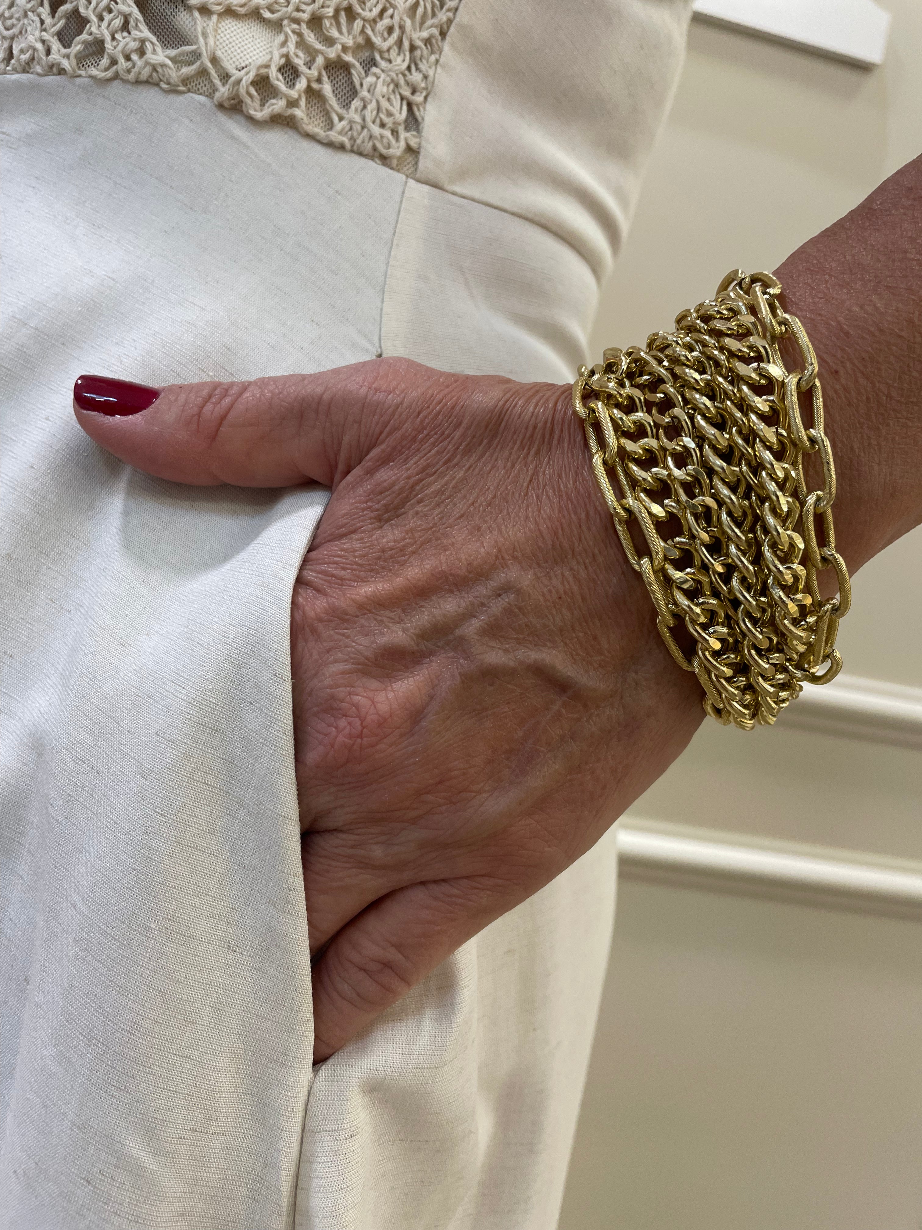 Pulseira corrente feche imã dourada