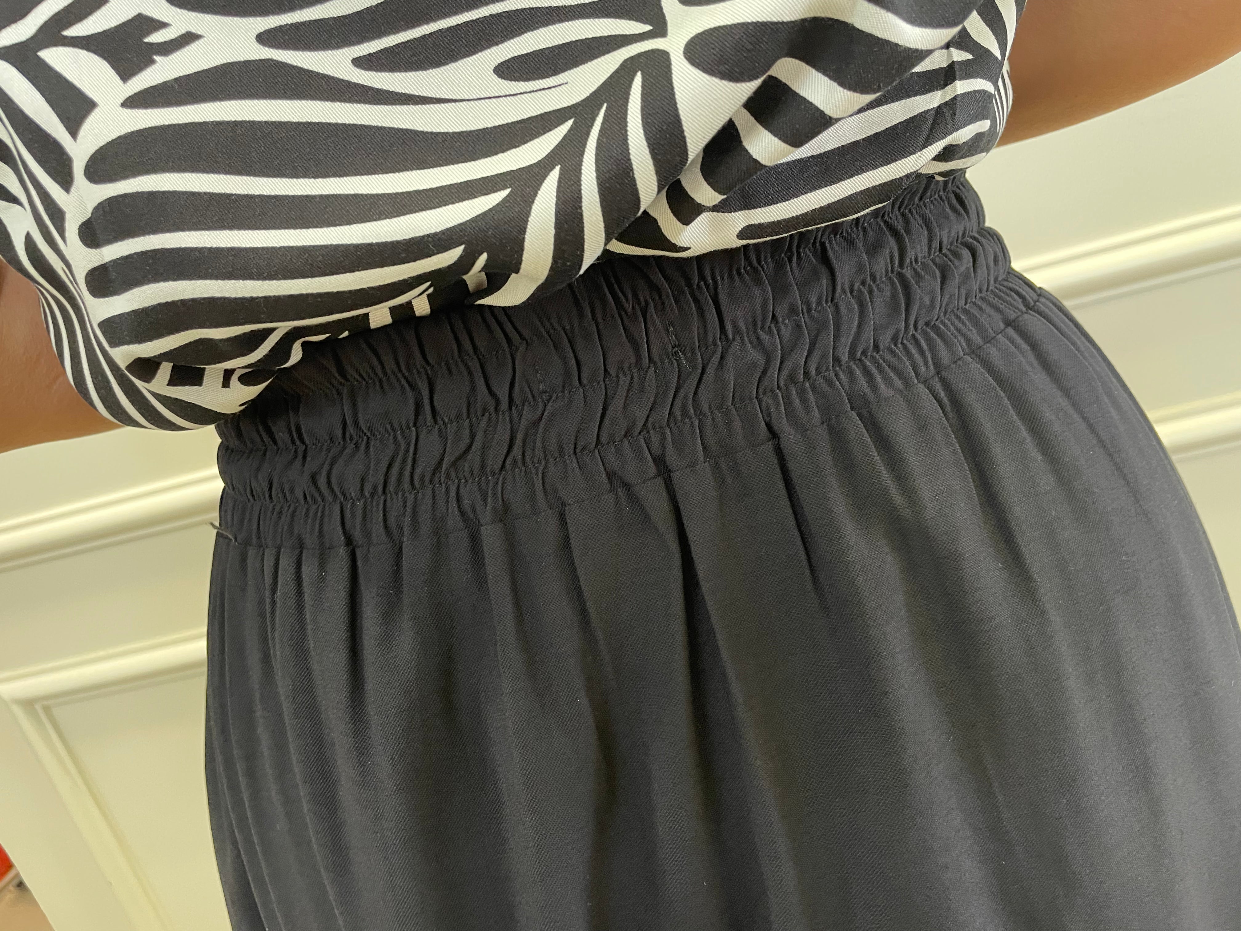 Blusa branca/preta cavada