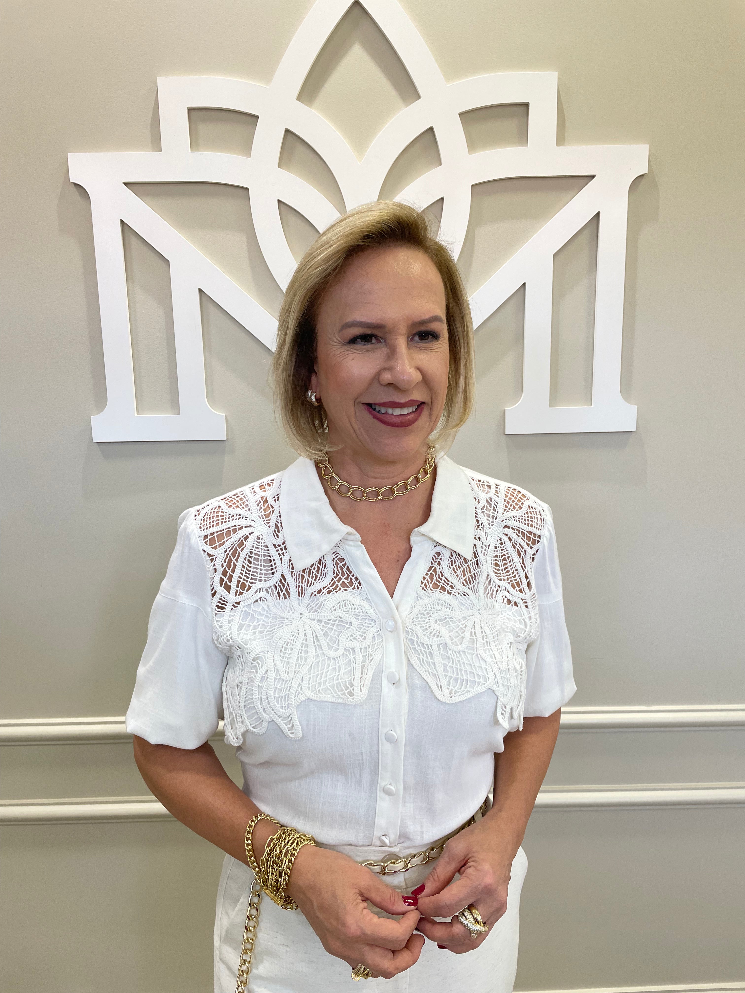 Camisa cropped off guipir - Cora