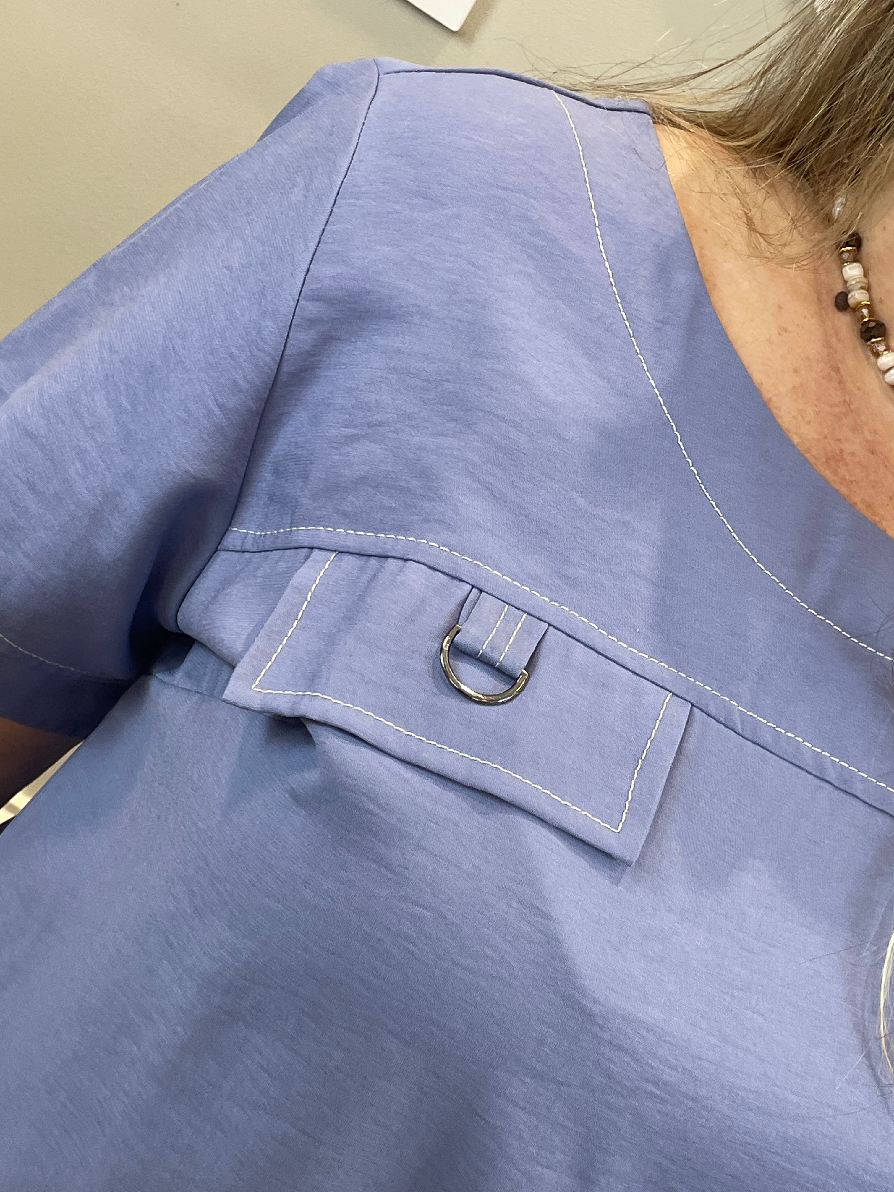 Conjunto calça alfaiataria azul metal