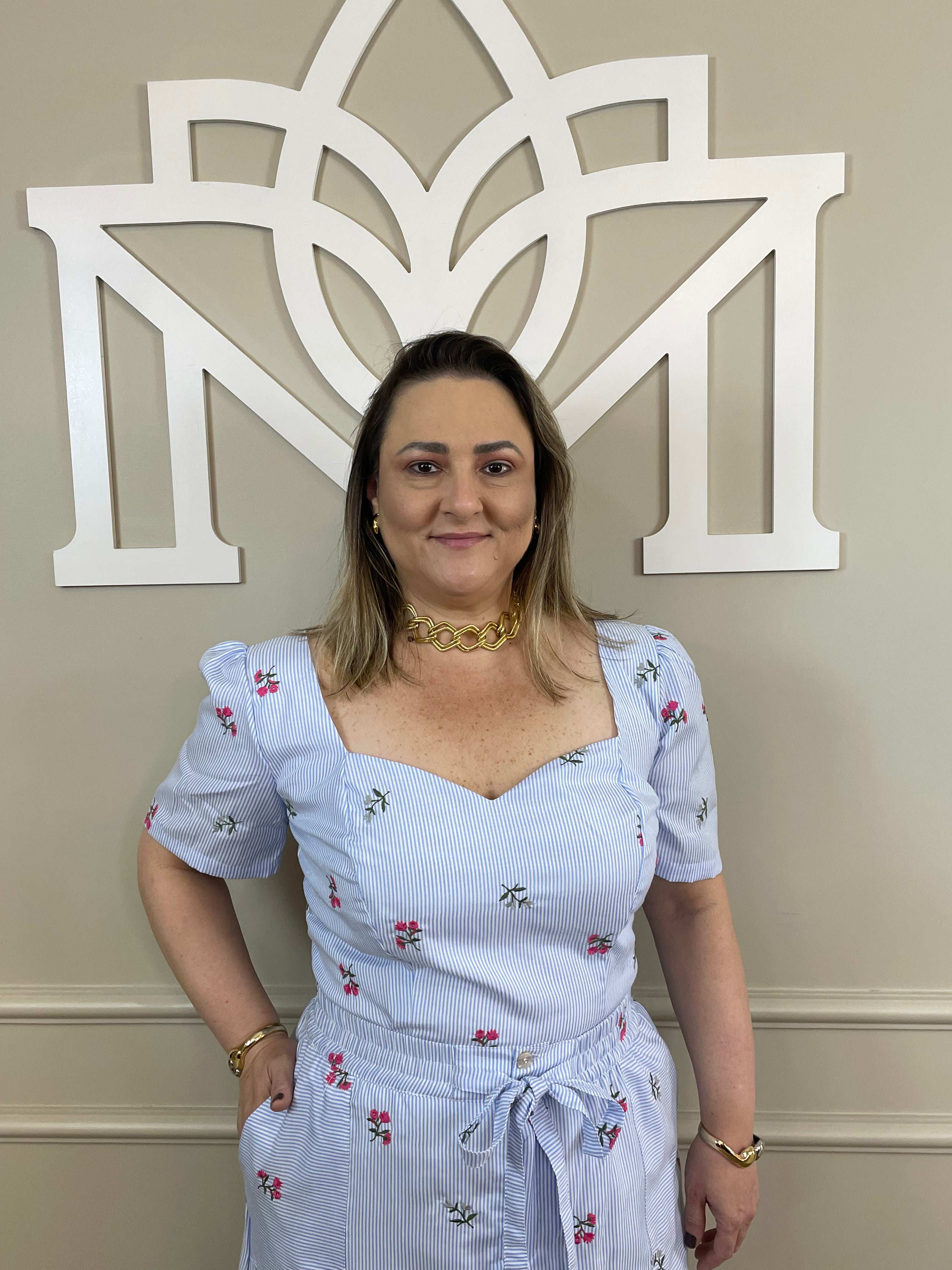 Cropped listra bordado flor- Savannah