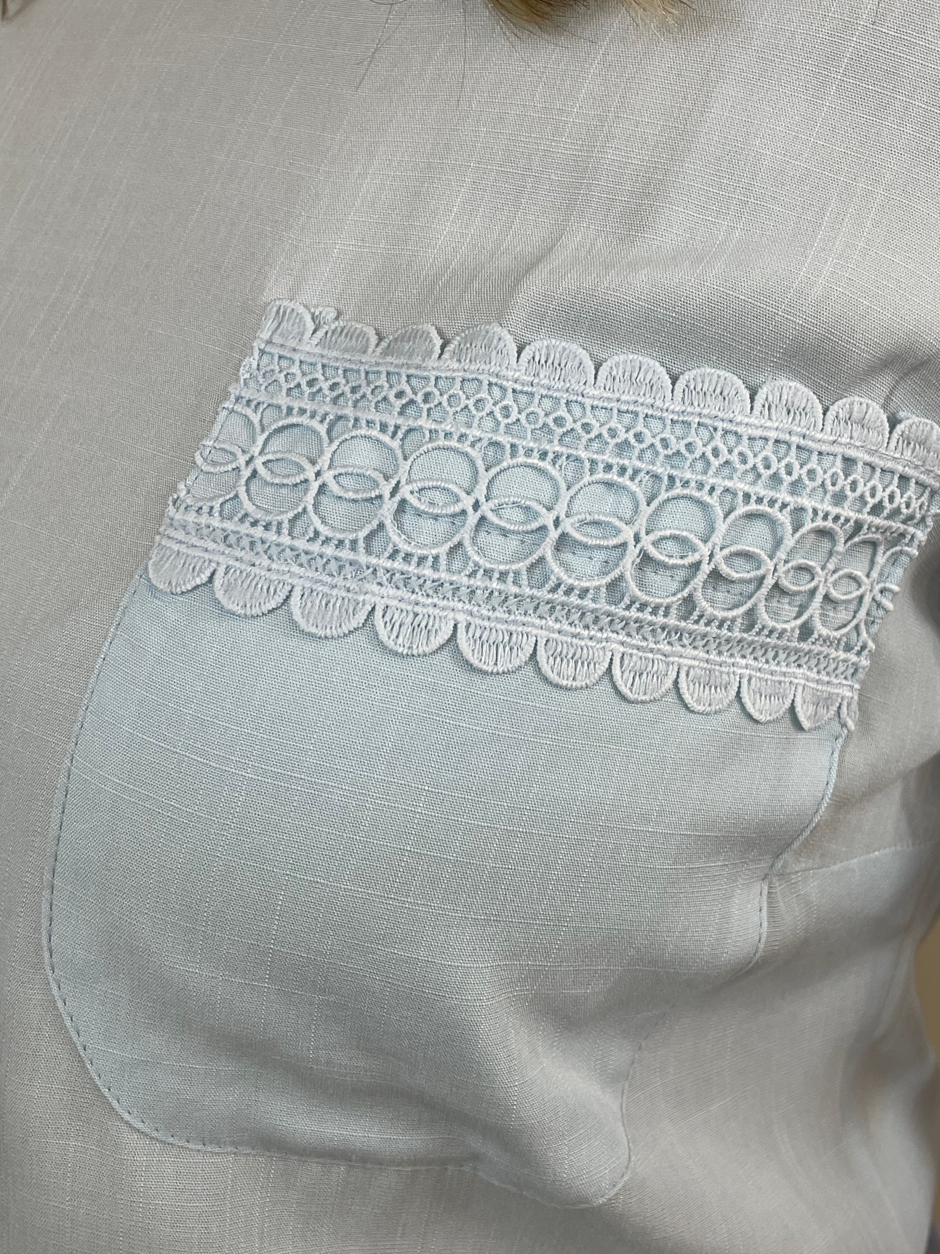 Blusa azulzinha bordada guipir/manga