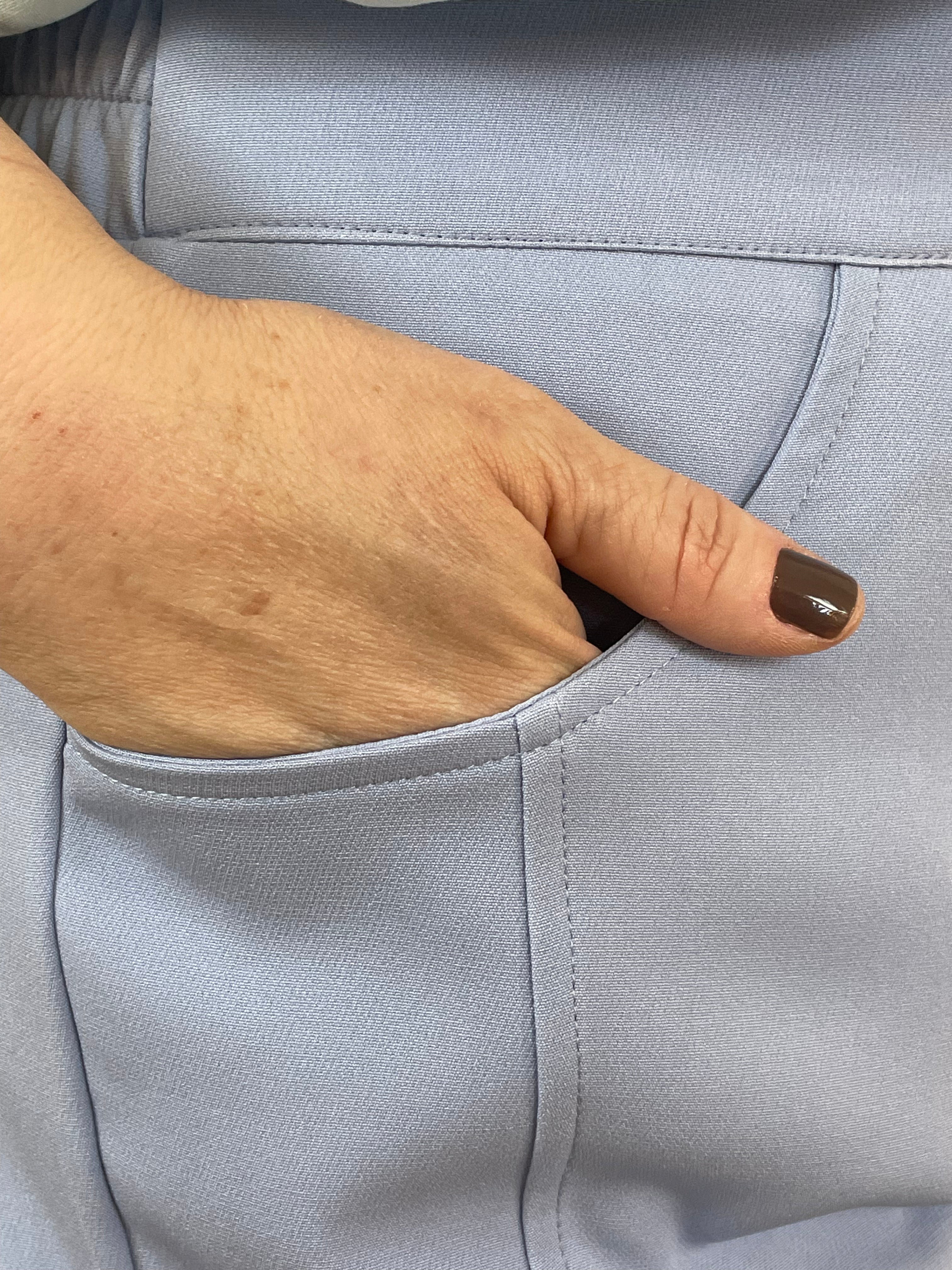 Calça alfaiataria baby blue fivela cós