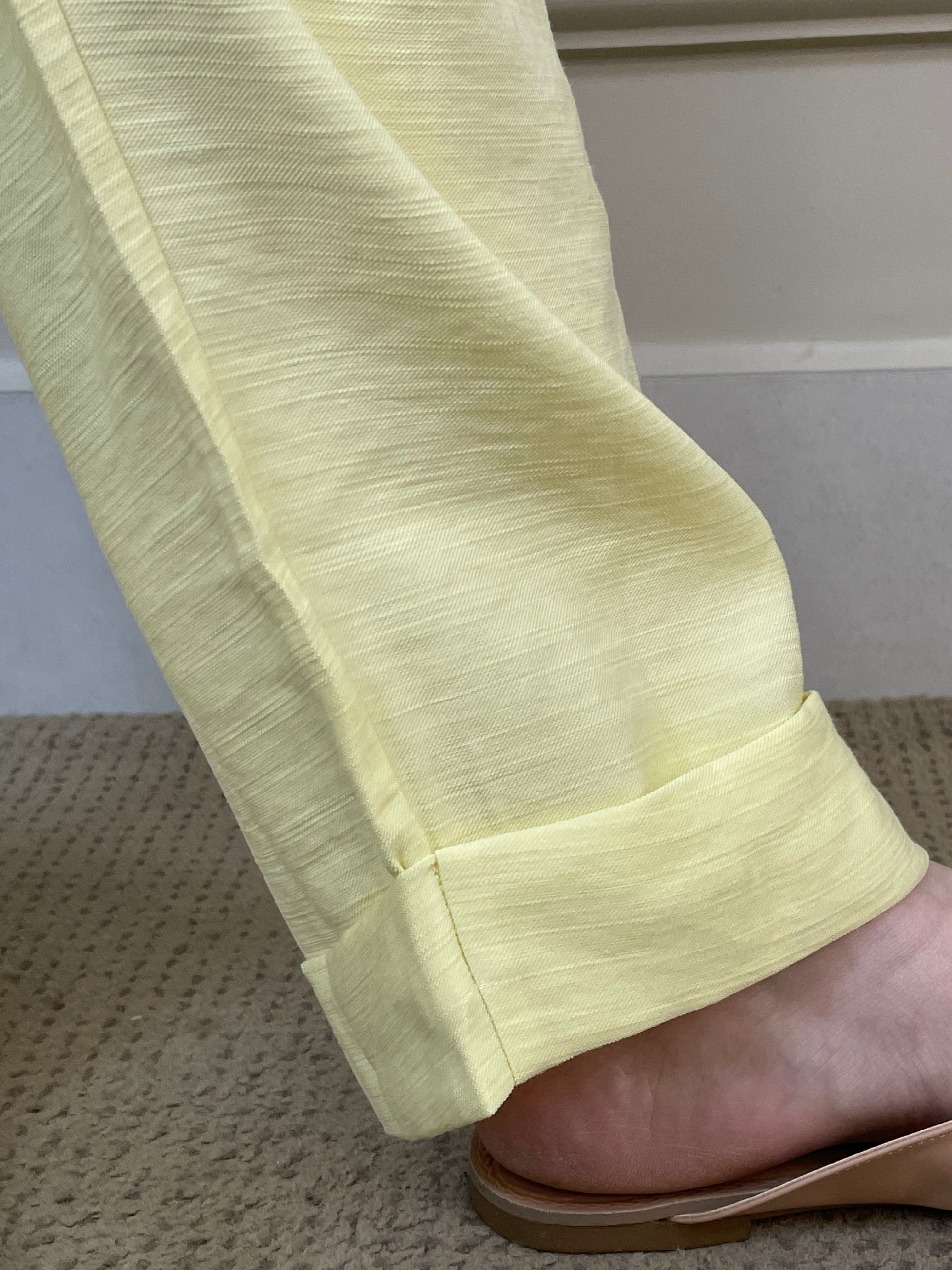 Conjunto calça/blusa amarelo decote botões