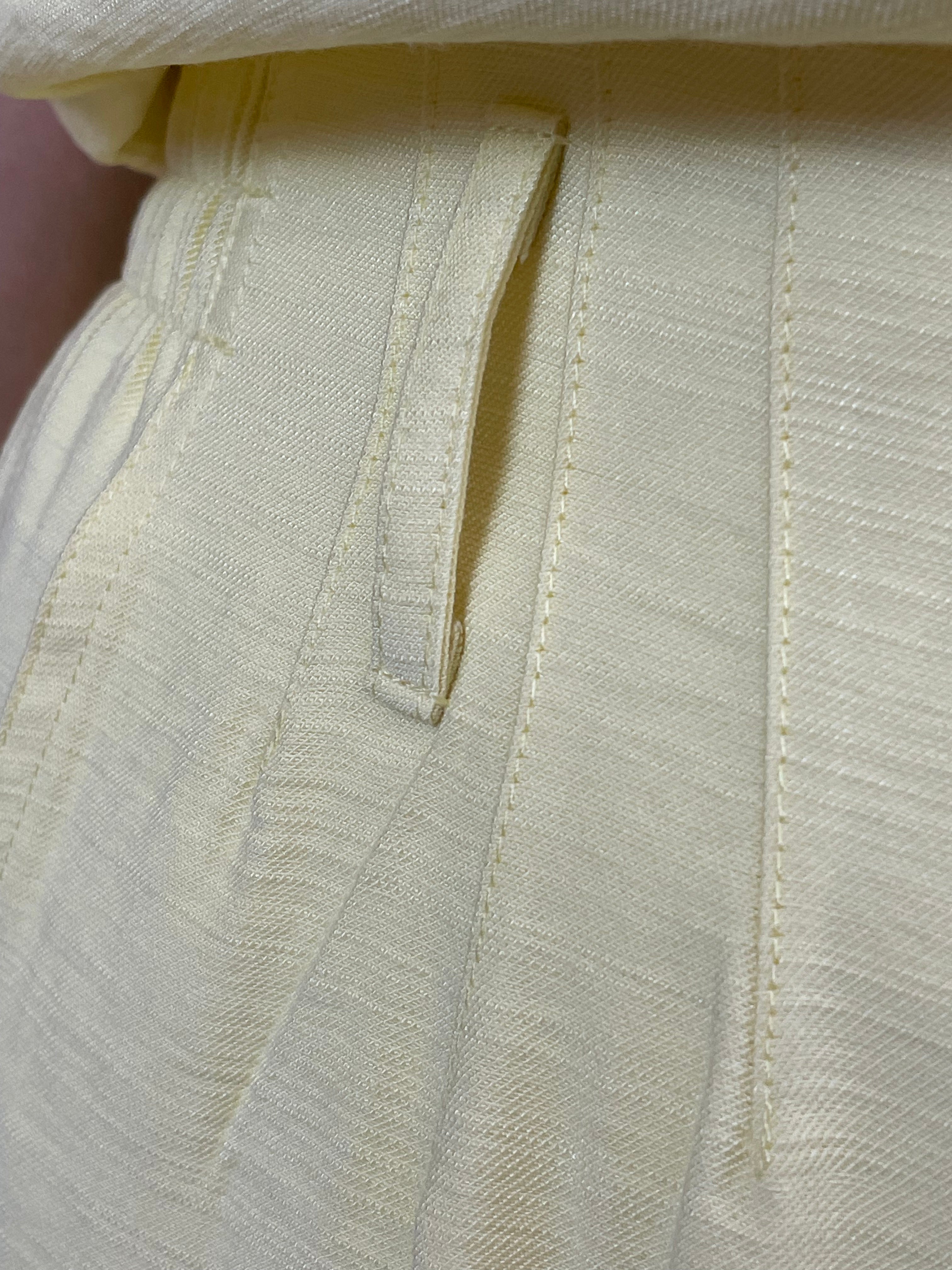 Conjunto calça/blusa amarelo decote botões