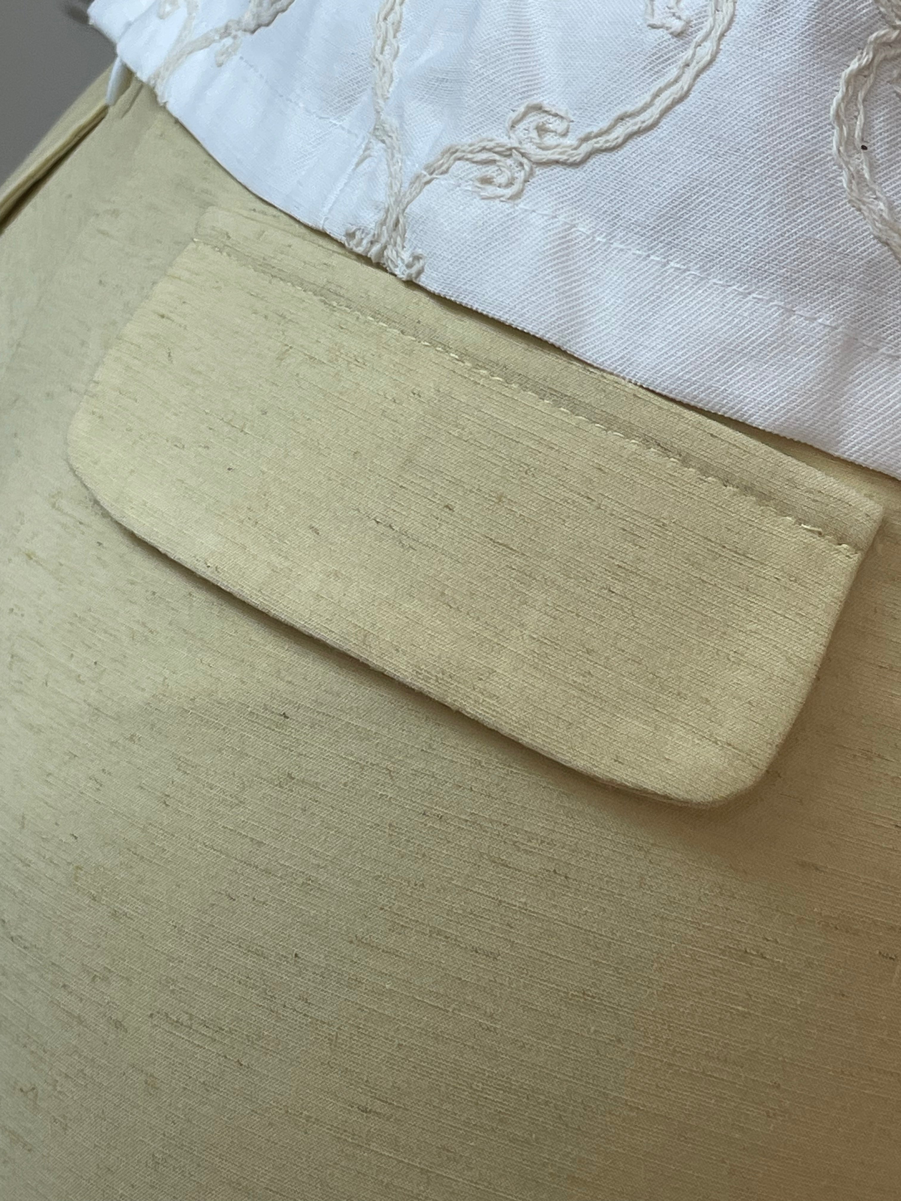 Calça viscolinho amarela botão bolso - Seiki