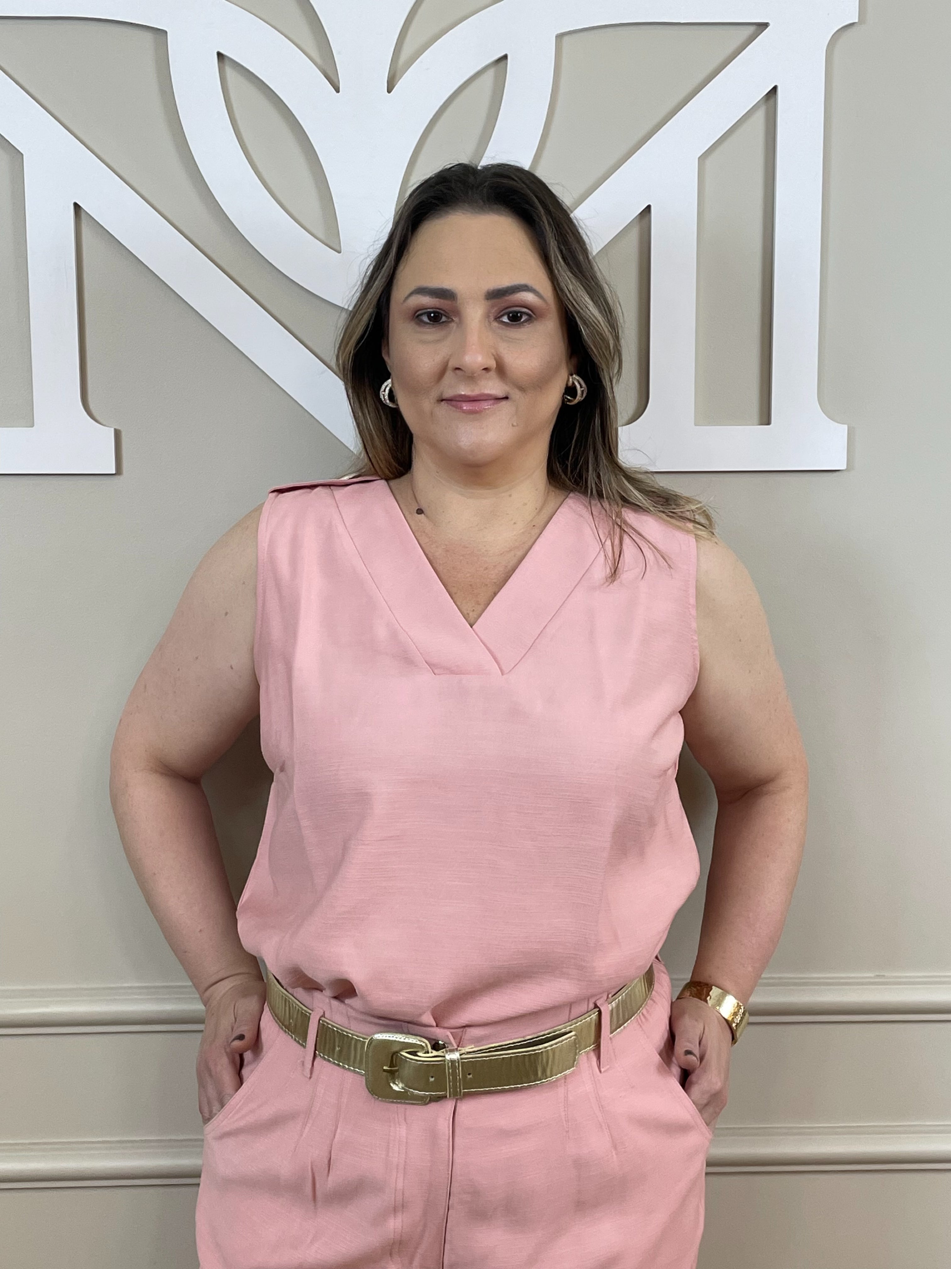 Conjunto regata/calça rosê decote V botões