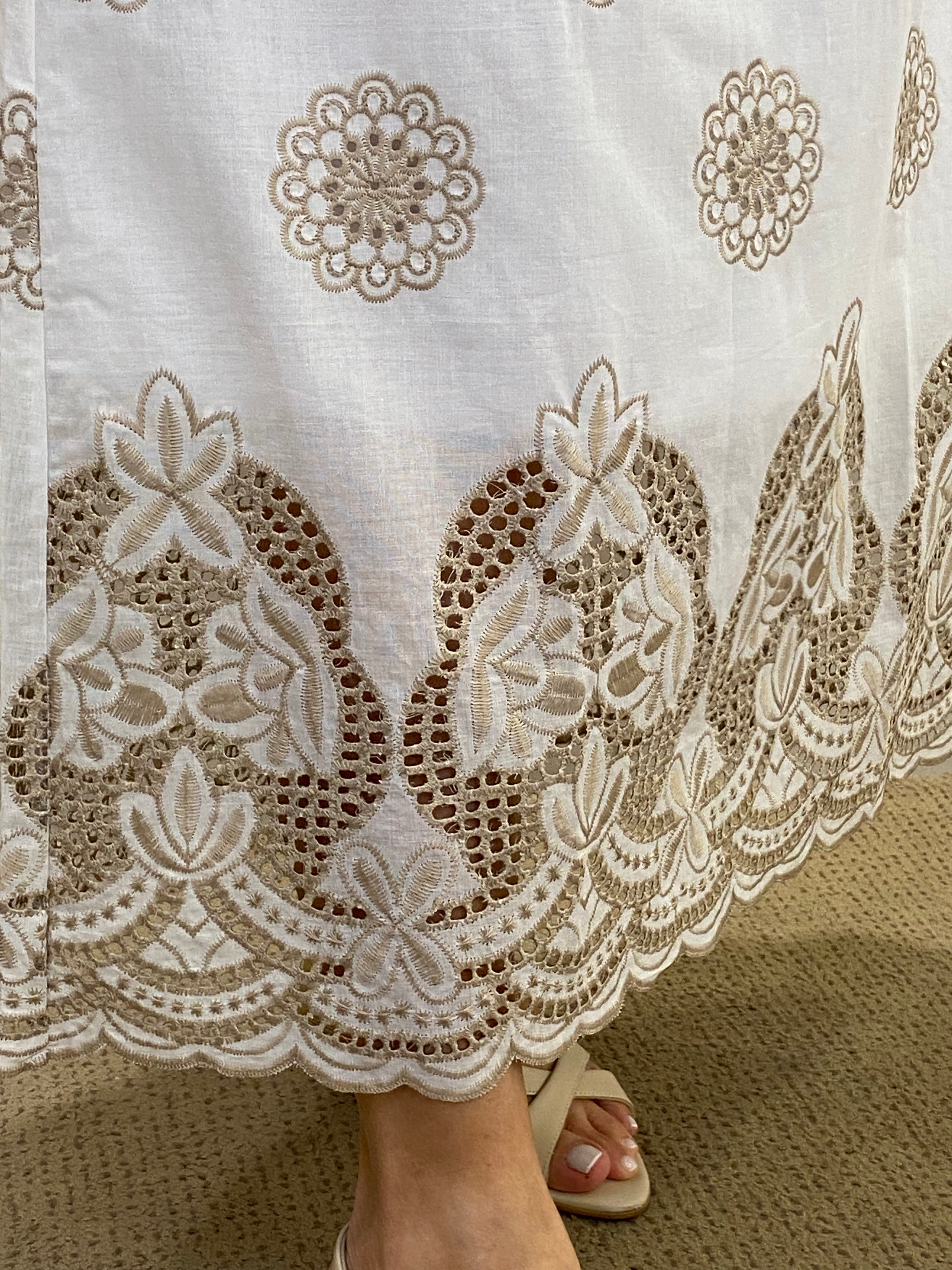 Vestido midi off bordado bege - Seiki