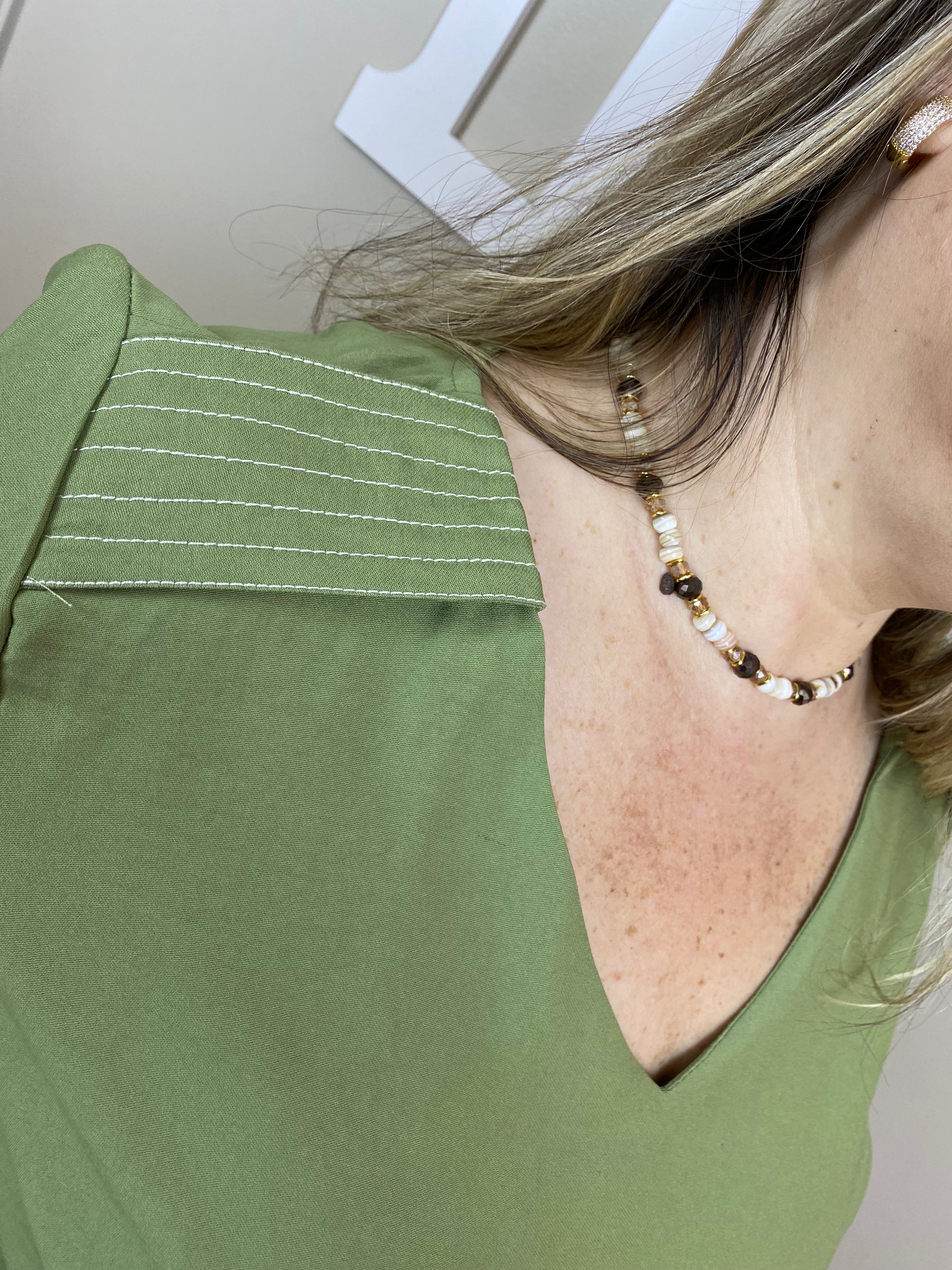 Conjunto calça alfaiataria verde pesponto