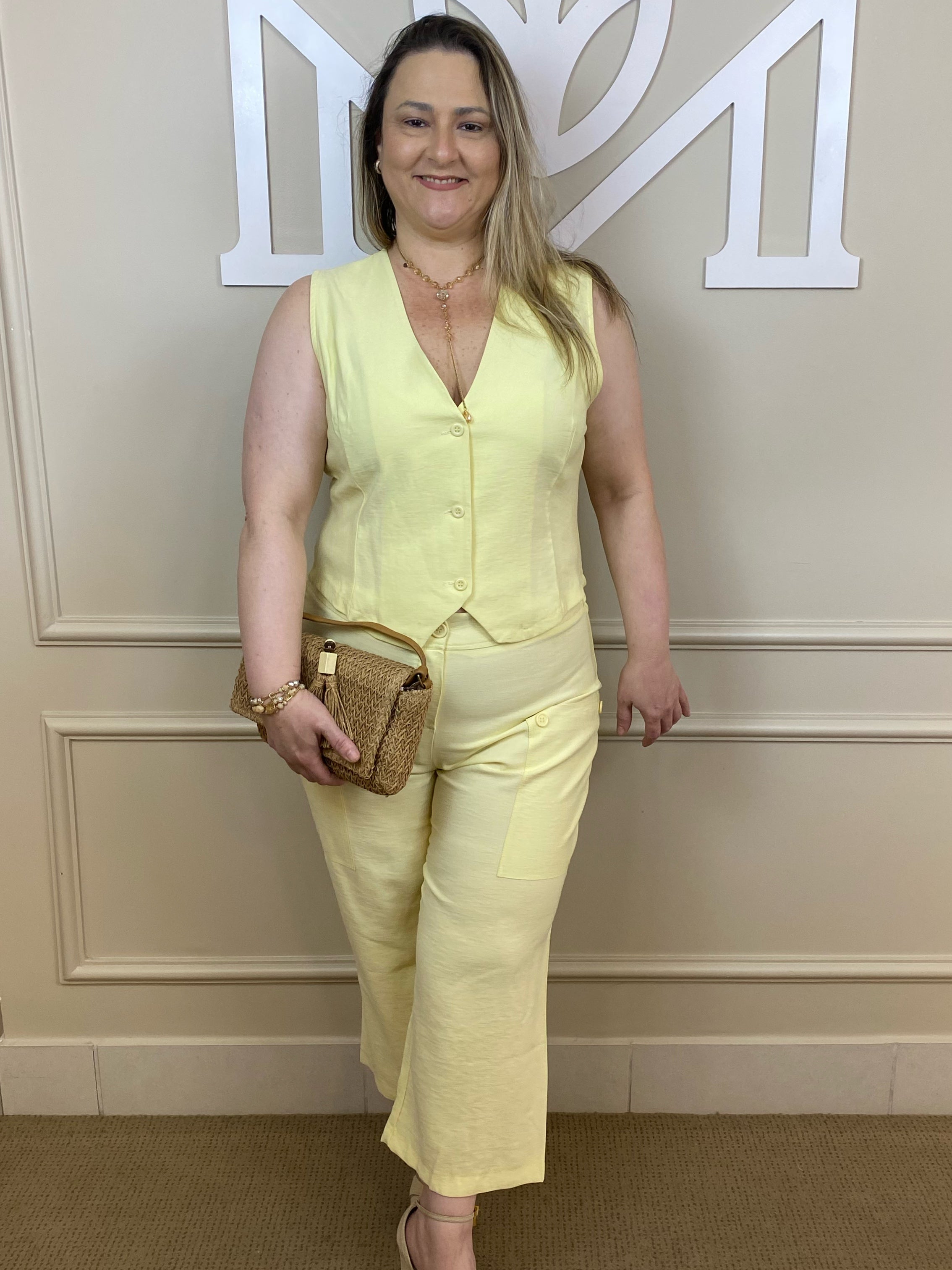 Conjunto capri/colete amarelo - Elabel