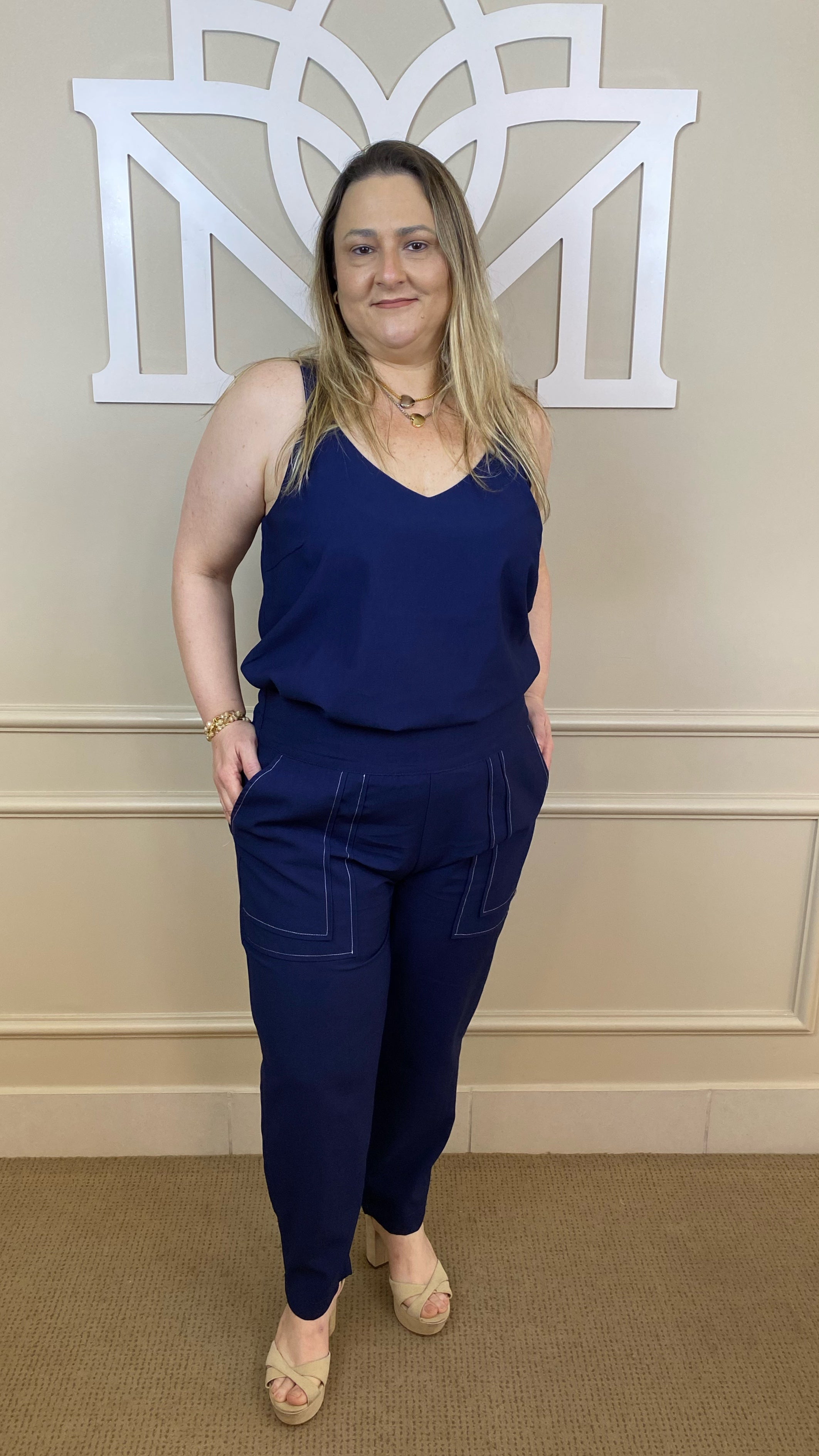 Conjunto calça alfaiataria regata marinho - Elaveste