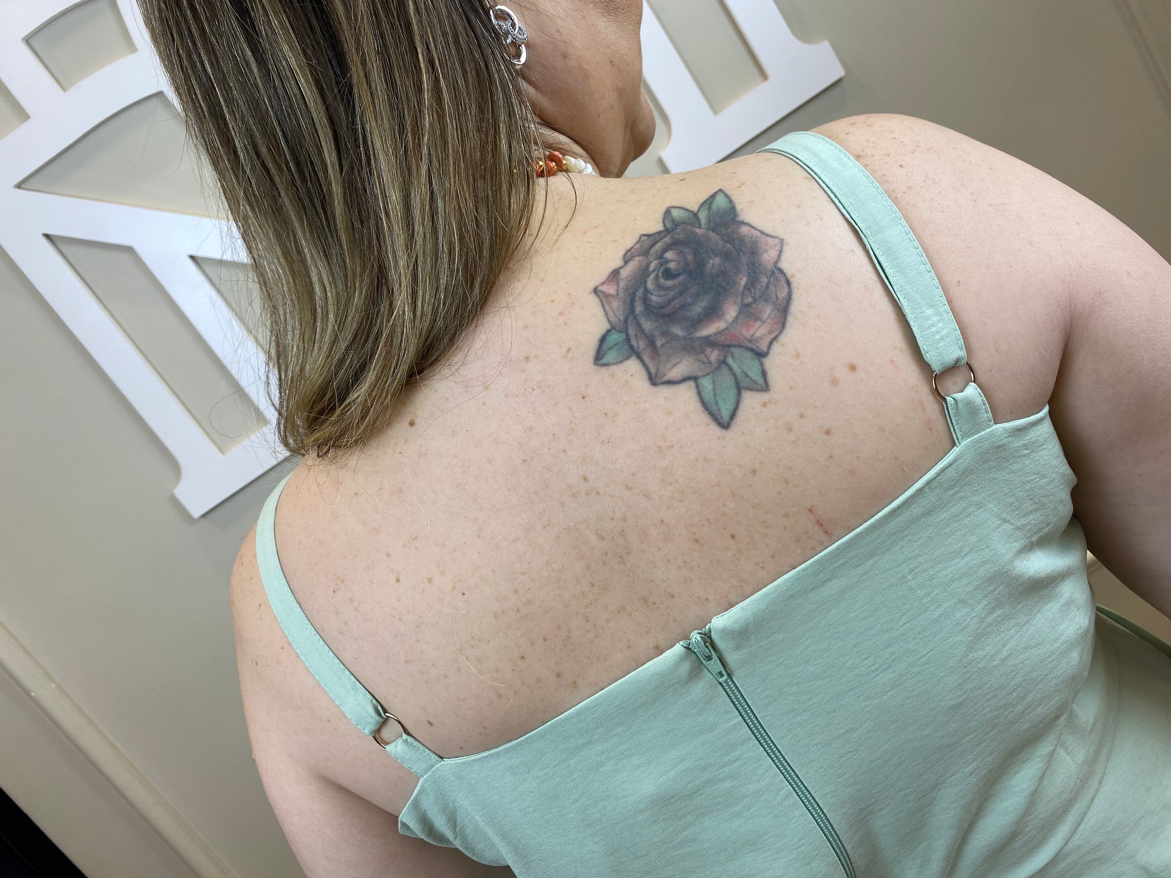 Vestido verdinho laço decote