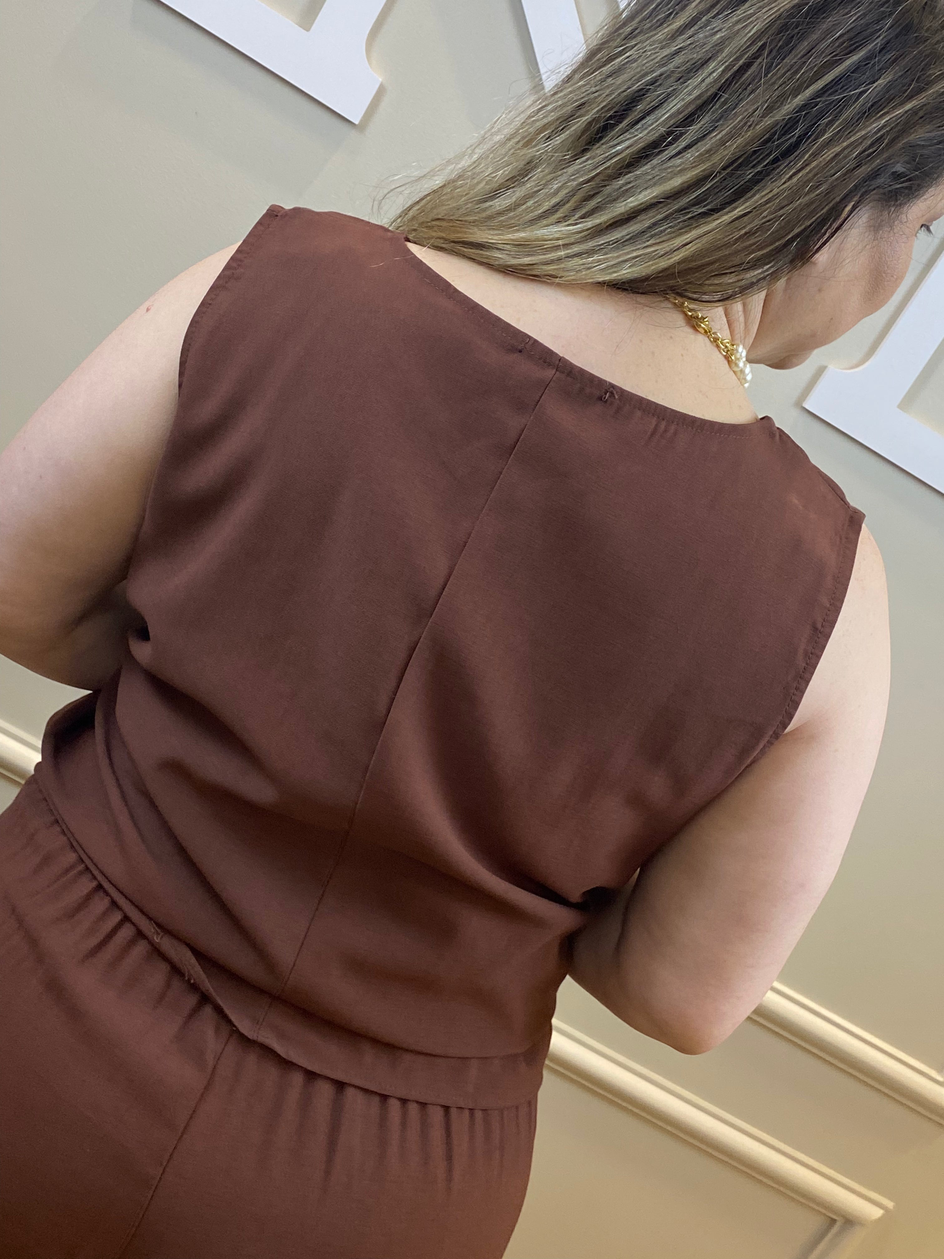 Conjunto pantacourt alfaiataria marrom