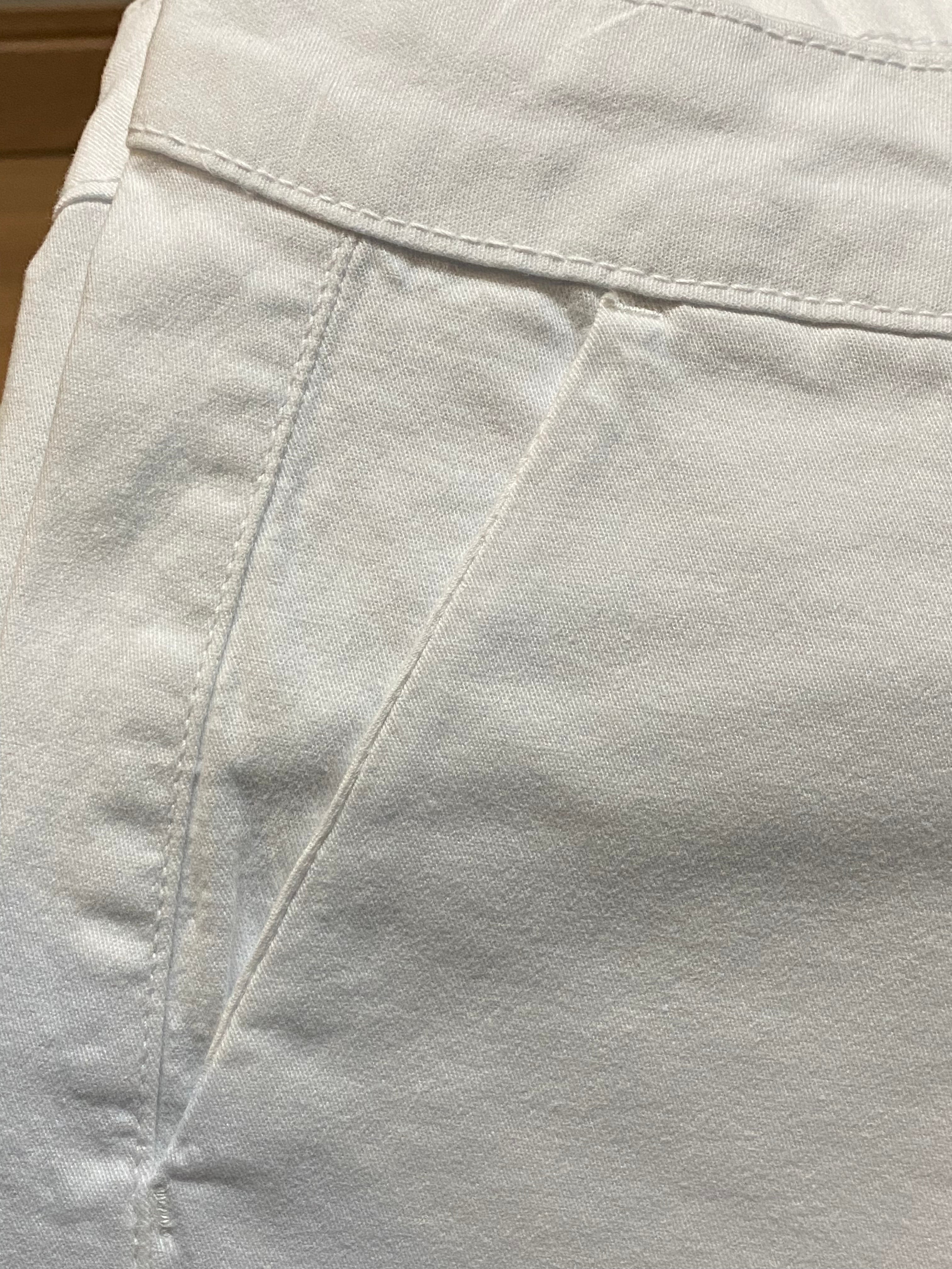 Bermuda sarja bolso faca branca - Zampers