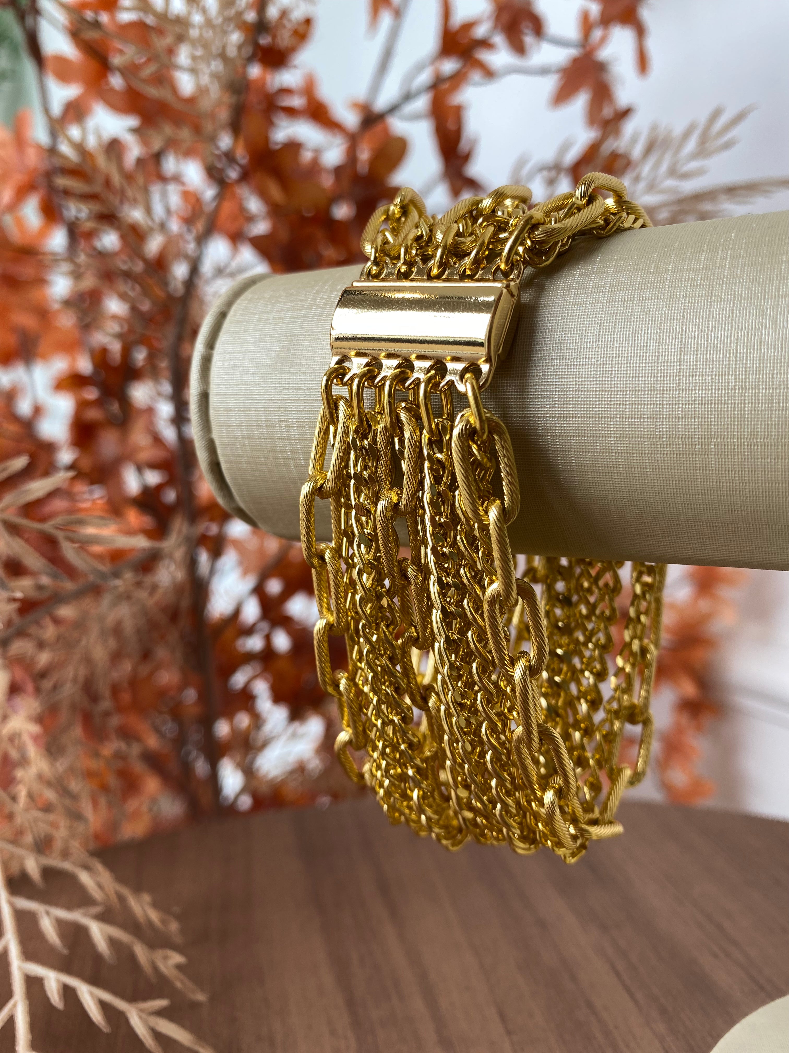 Pulseira corrente feche imã dourada