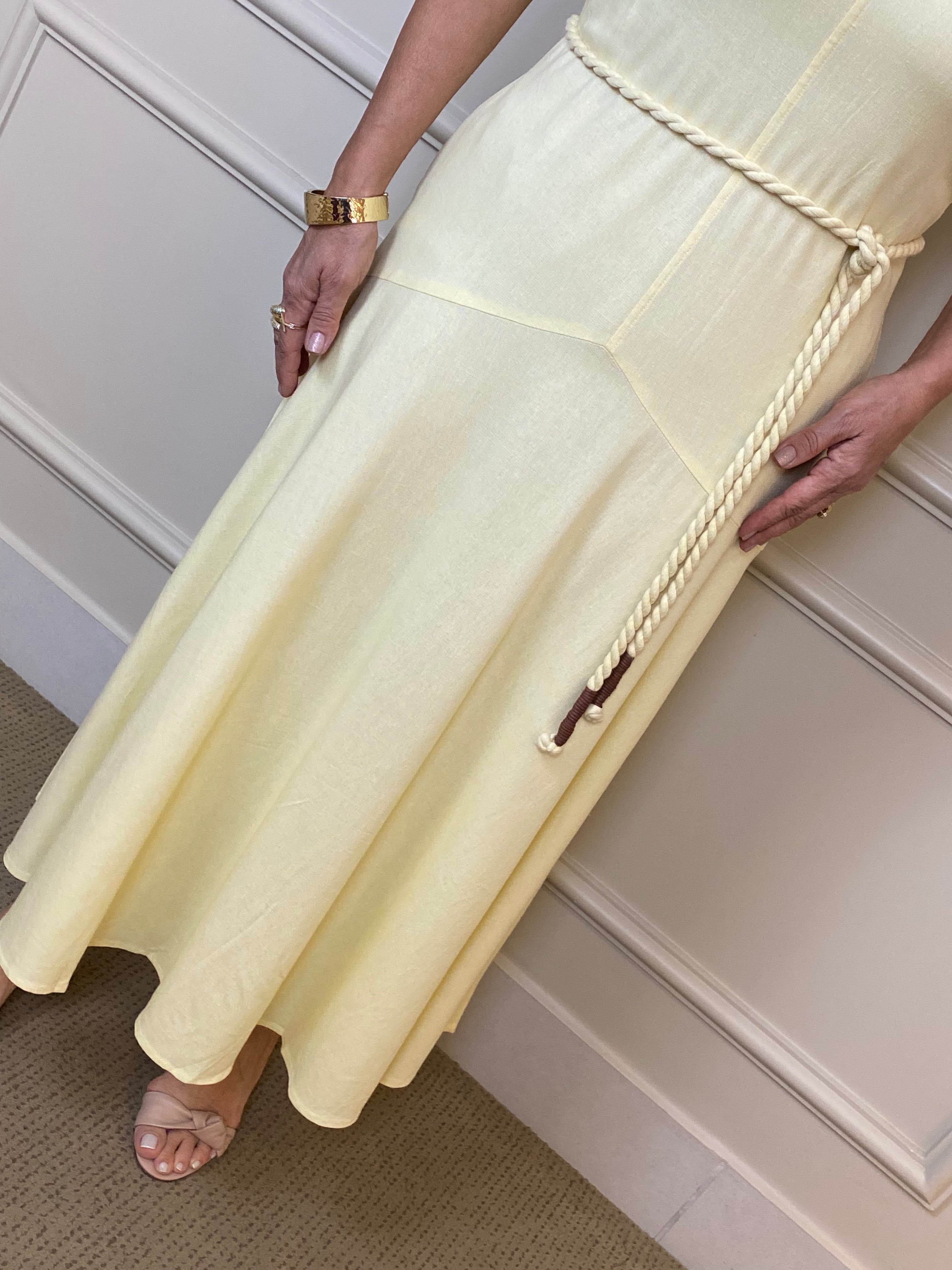 Vestido midi amarelo cinto corda - Seiki