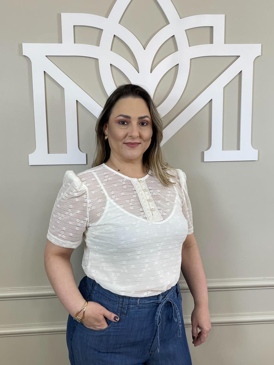 Blusa renda regata off/botão pérola - Savannah